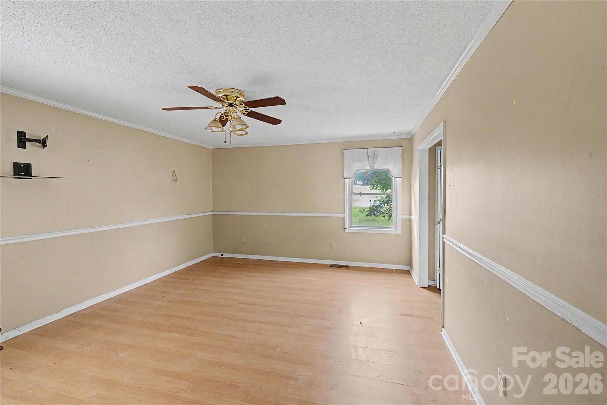 Single Family Residence at 102 Nob Hill Drive, Gaffney, photo 4 of 31