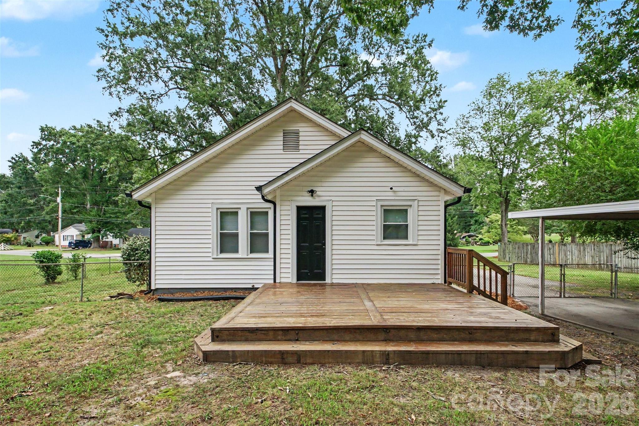 Single Family Residence at 1521 Blackwood Street, Gastonia, photo 29 of 32