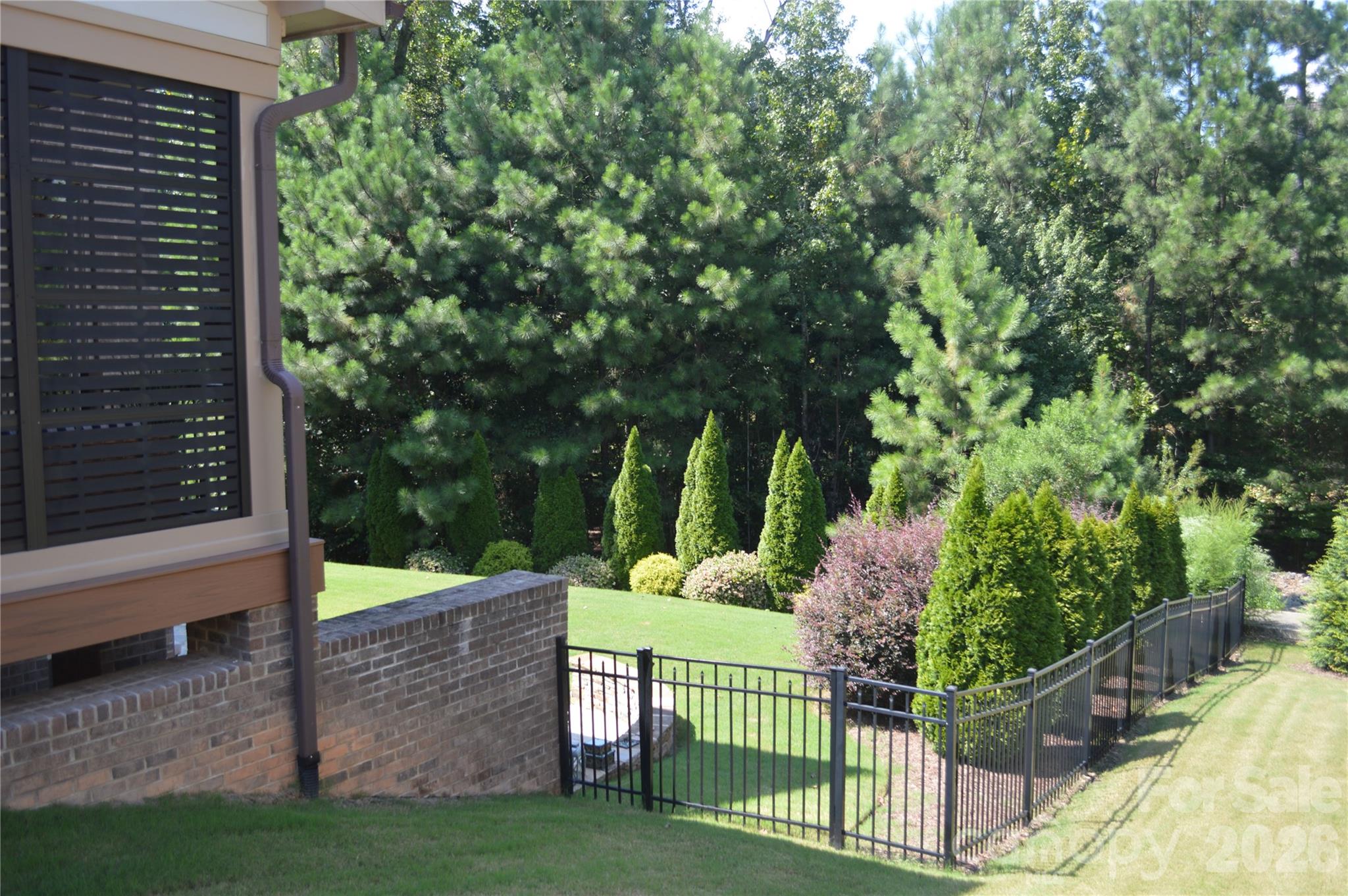 Single Family Residence at 17810 Pawleys Plantation Lane, Charlotte, photo 39 of 48