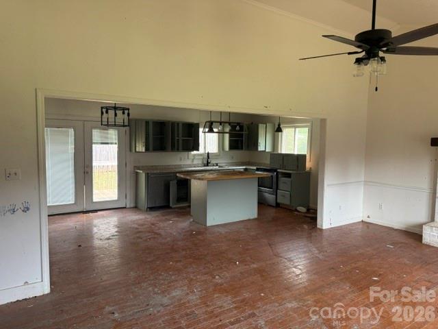 Single Family Residence at 2005 Ada Williams Lane, Lenoir, photo 4 of 5