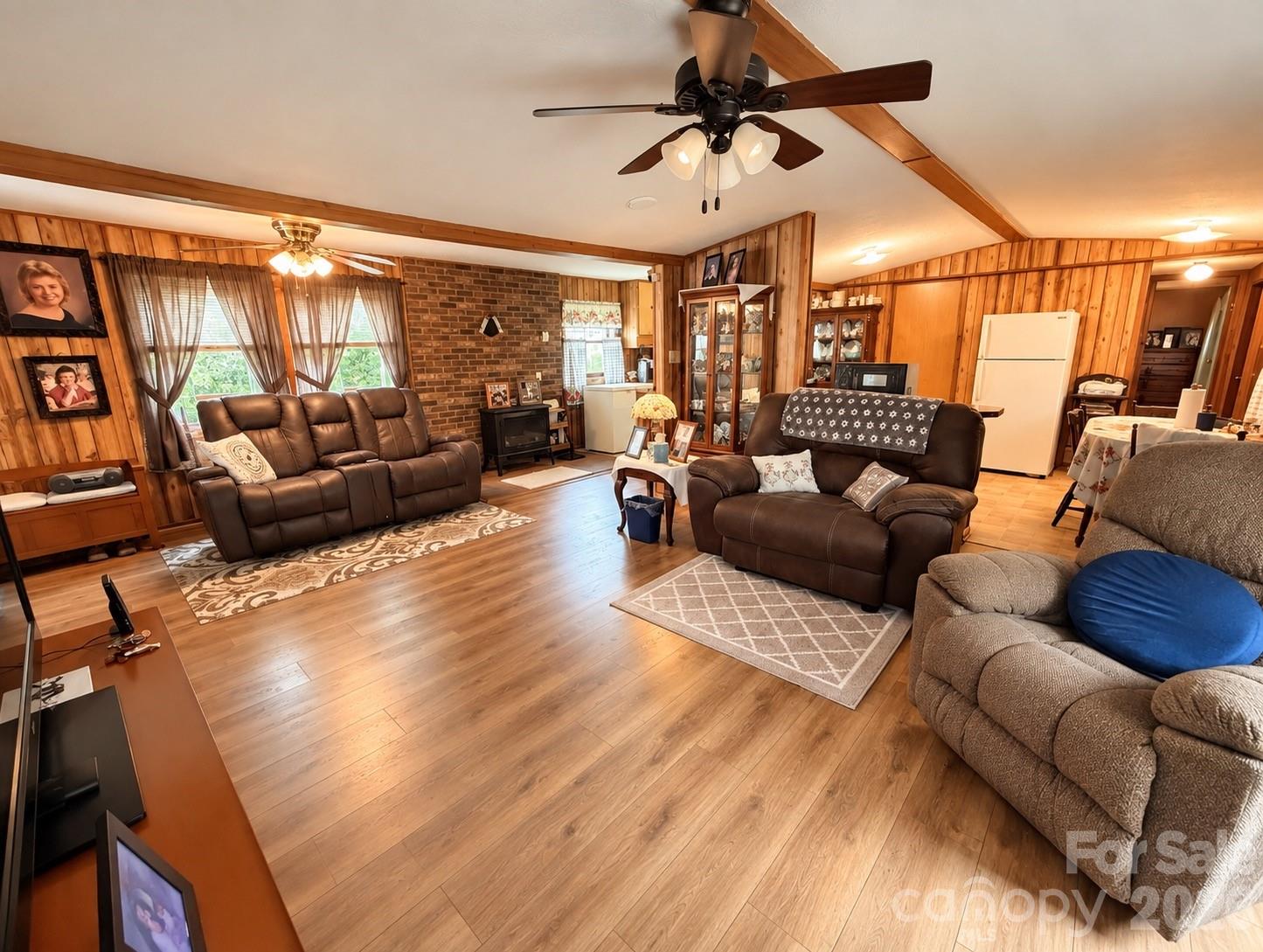 Single Family Residence at 139 N Ridge Drive, Waynesville, photo 5 of 16