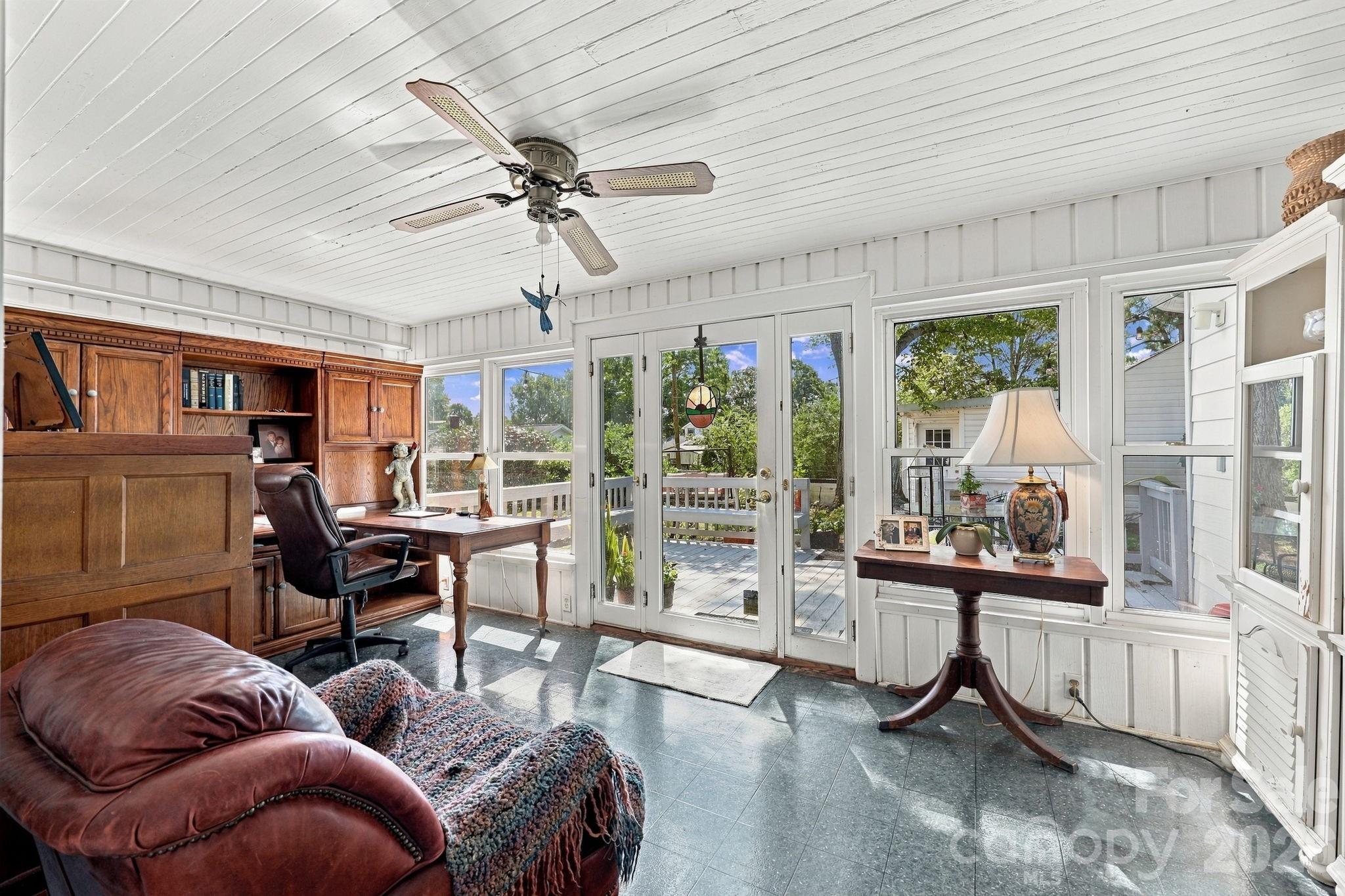 Sun room - 1200 Central Drive, Kannapolis