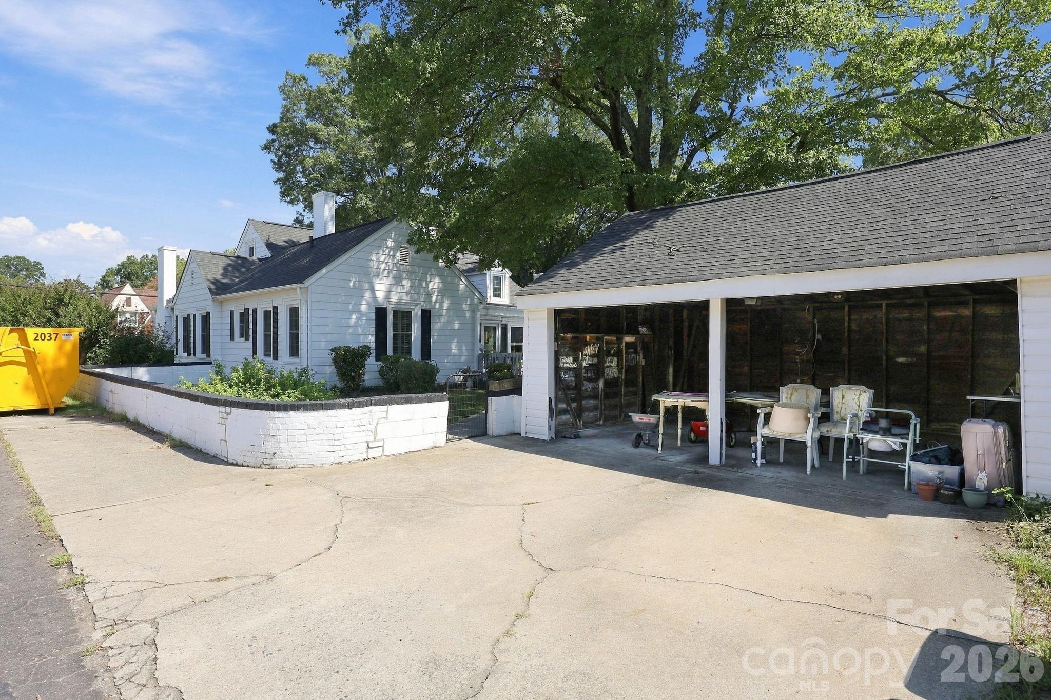 Single Family Residence at 1200 Central Drive, Kannapolis, photo 40 of 42