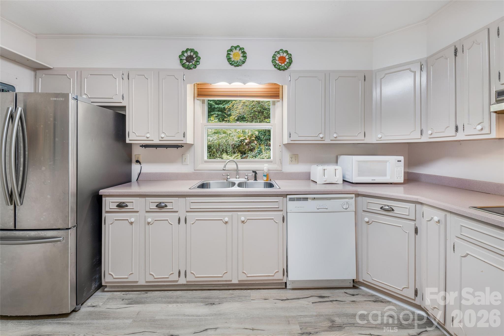 Condominium at 102 Boyd Drive, Flat Rock, photo 11 of 22