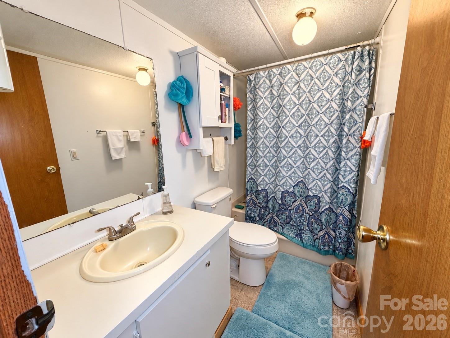 Single Family Residence at 139 N Ridge Drive, Waynesville, photo 12 of 16