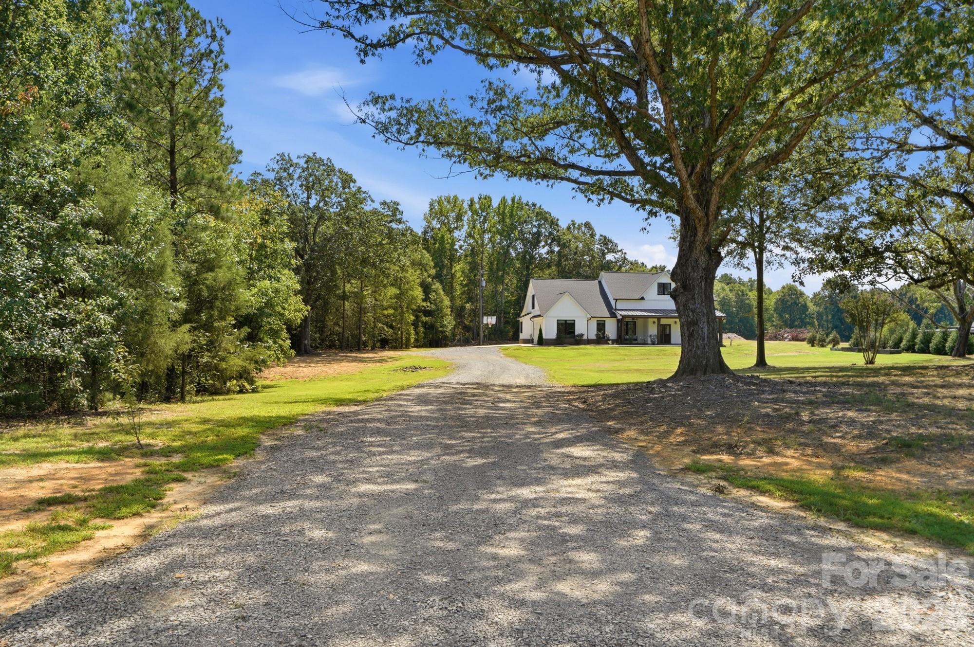 Picture Perfect - 5115 Waxhaw Highway, Monroe