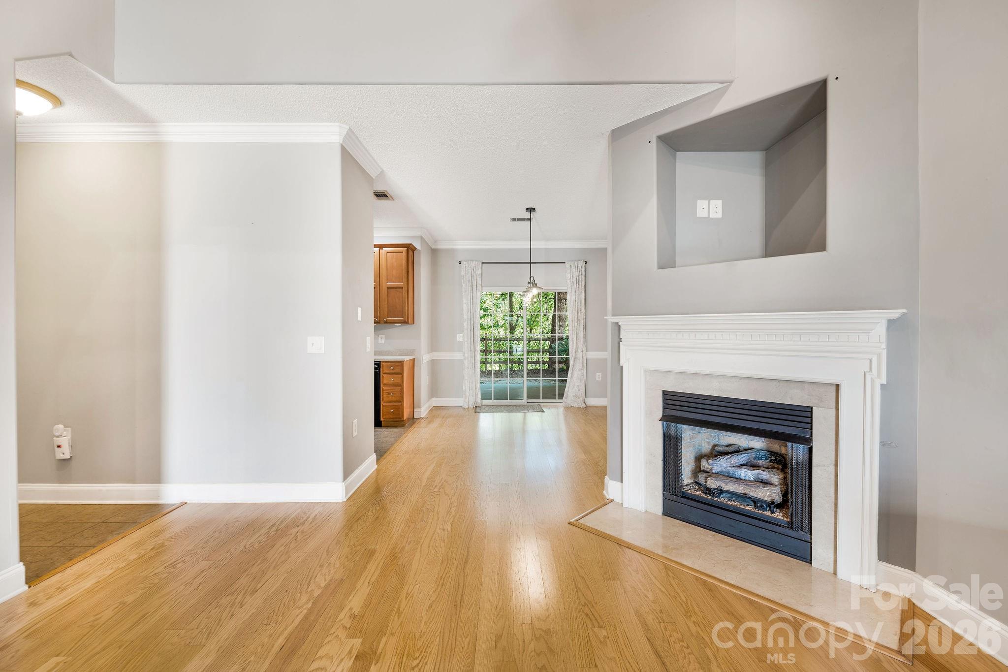Townhouse at 896 West Pointe Drive, Asheville, photo 5 of 29