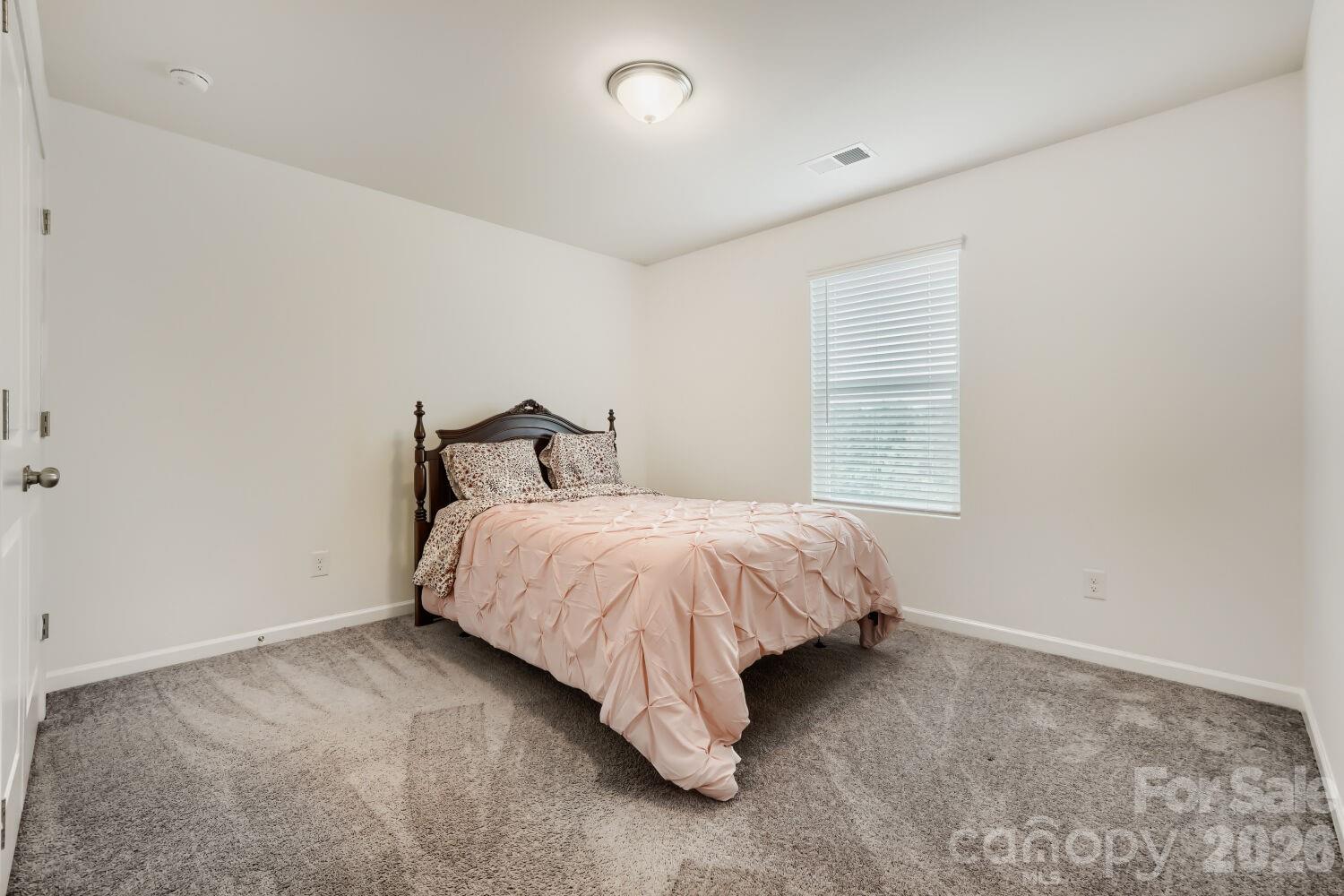 Single Family Residence at 133 Dawn Run Loop, Mooresville, photo 15 of 22