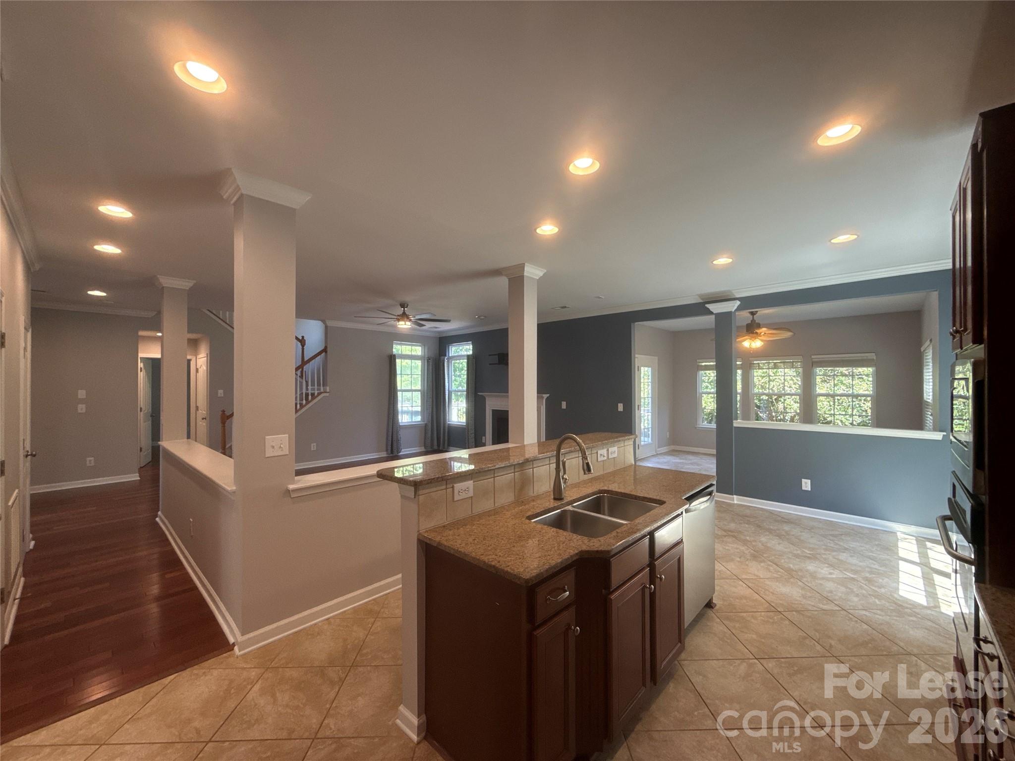 Single Family Residence at 2413 Merryvale Way, Waxhaw, photo 7 of 30