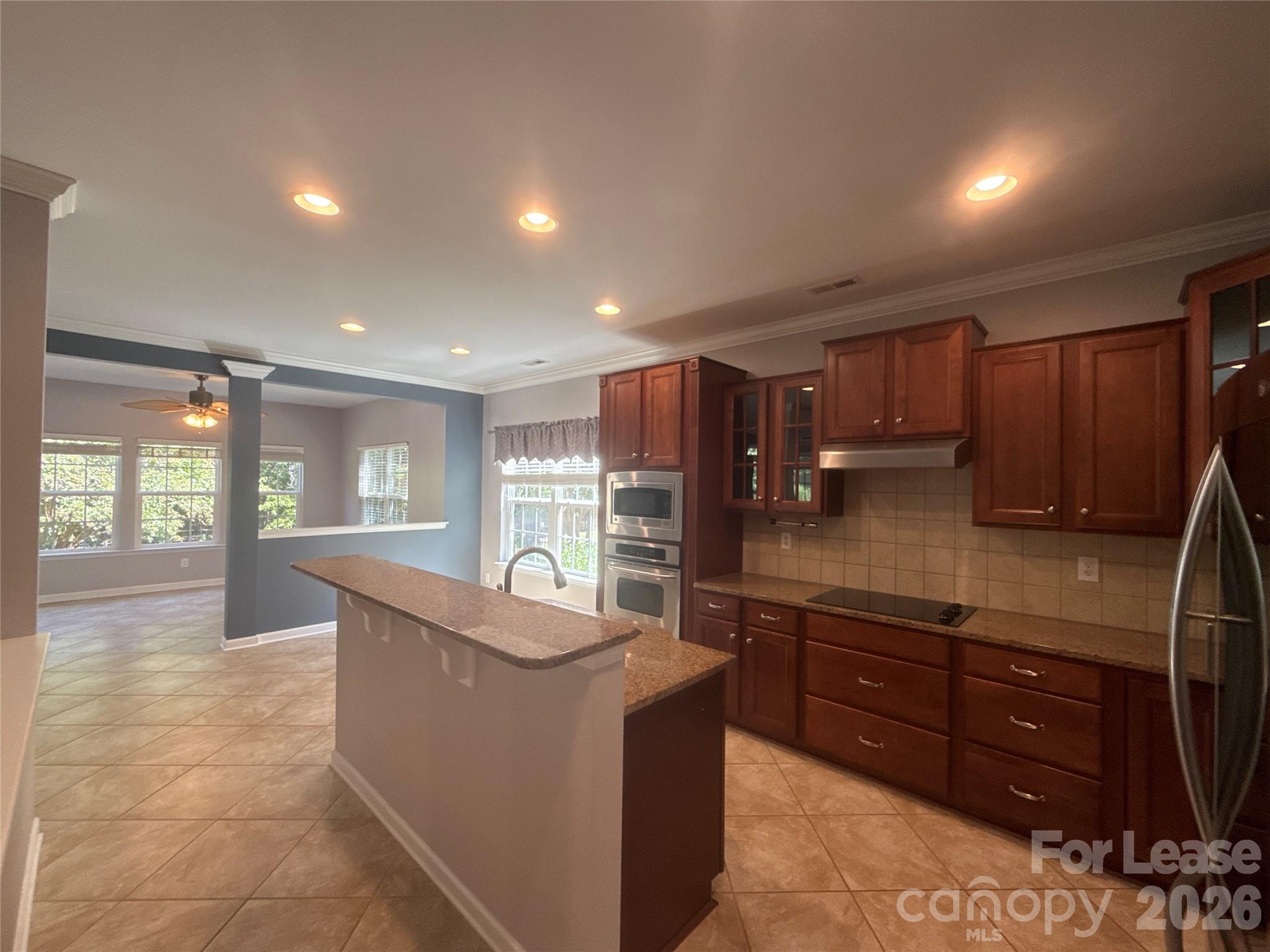 Single Family Residence at 2413 Merryvale Way, Waxhaw, photo 8 of 30