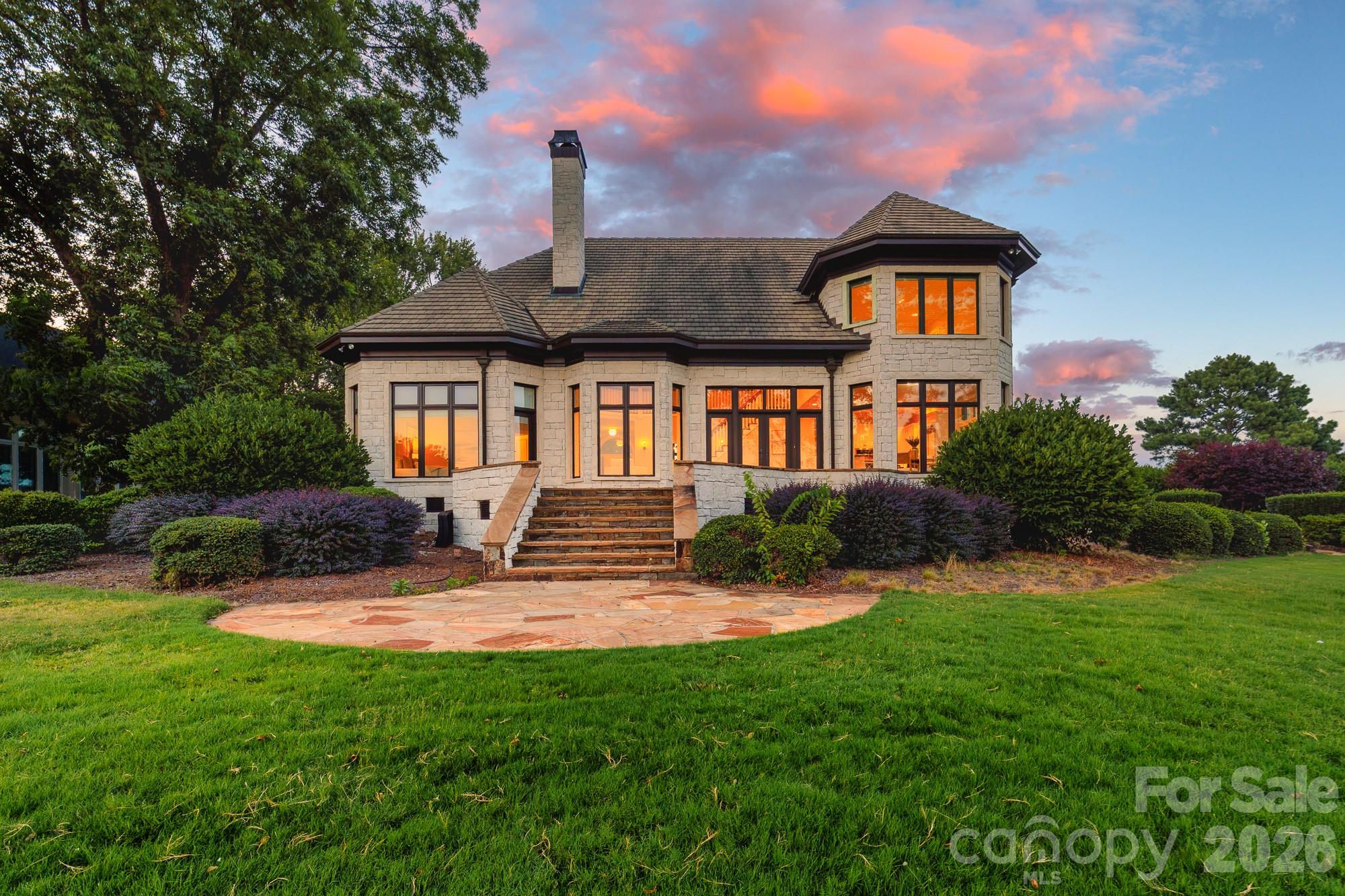 Single Family Residence at 18212 & 18210 Pompano Place, Cornelius, photo 38 of 41