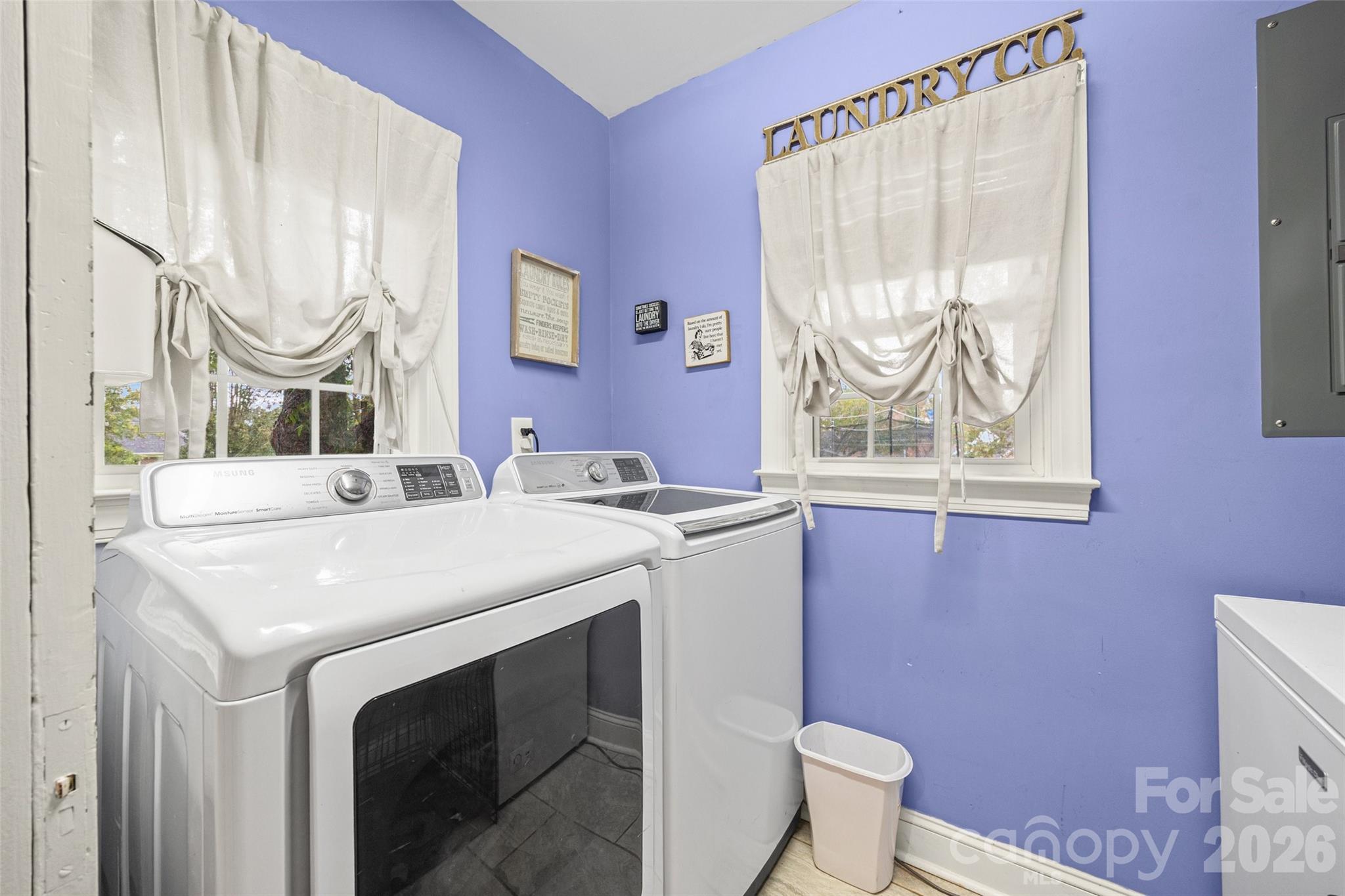 Laundry Room - 5517 E Highway 218 Highway, Monroe
