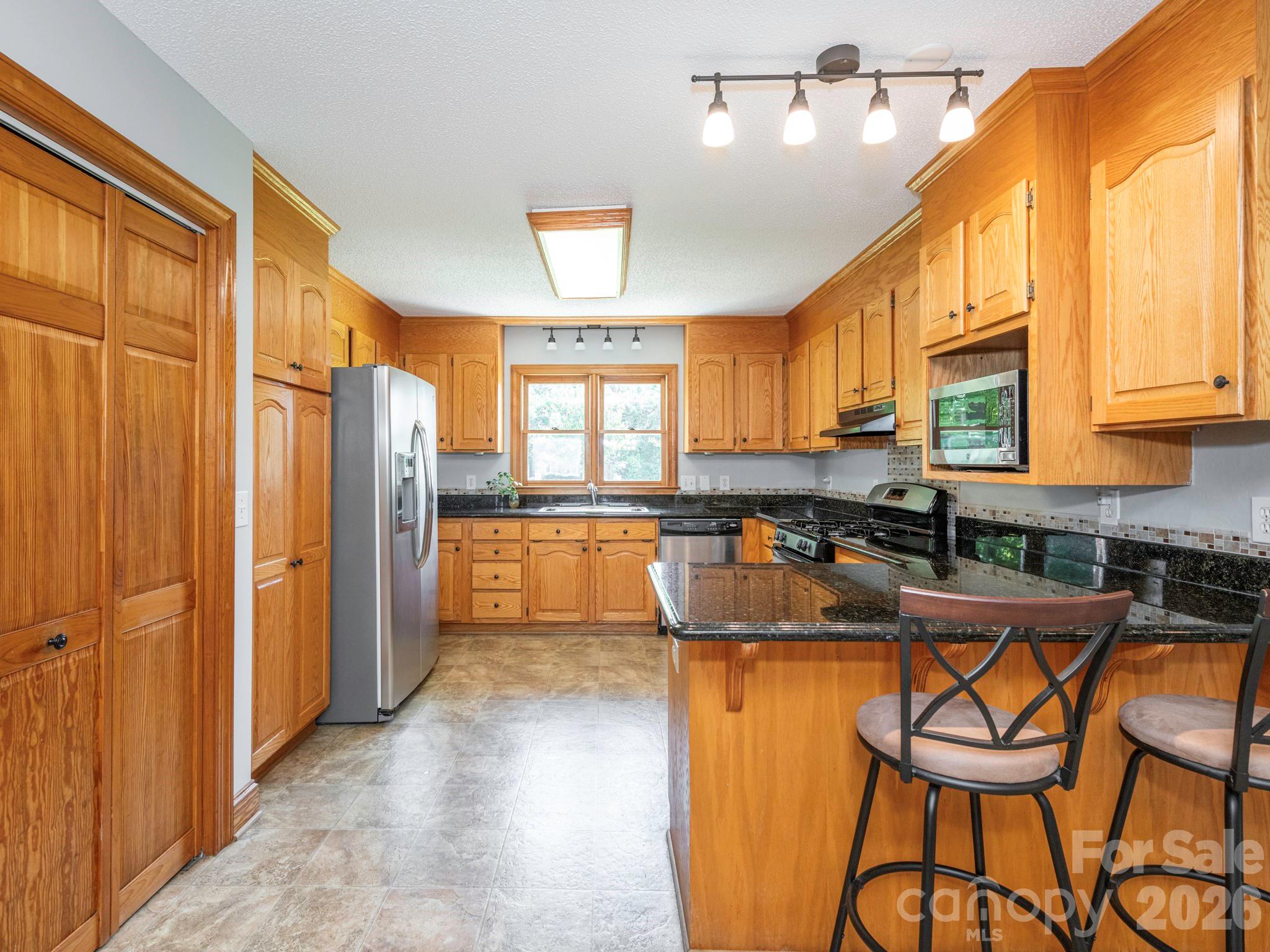 Single Family Residence at 2434 Plantation Road NW, Concord, photo 9 of 26