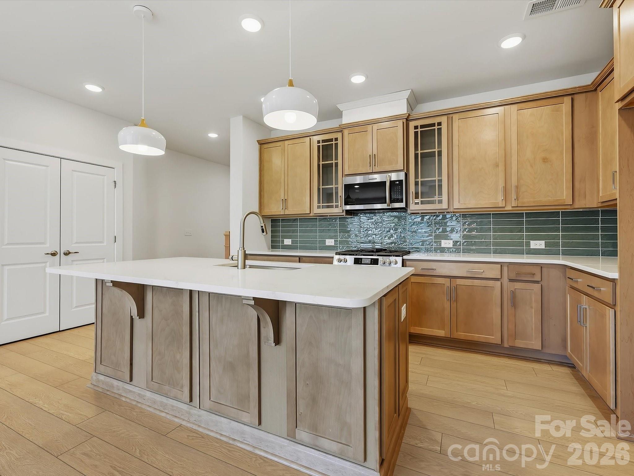 Townhouse at 10026 Mamillion Drive, Huntersville, photo 6 of 21