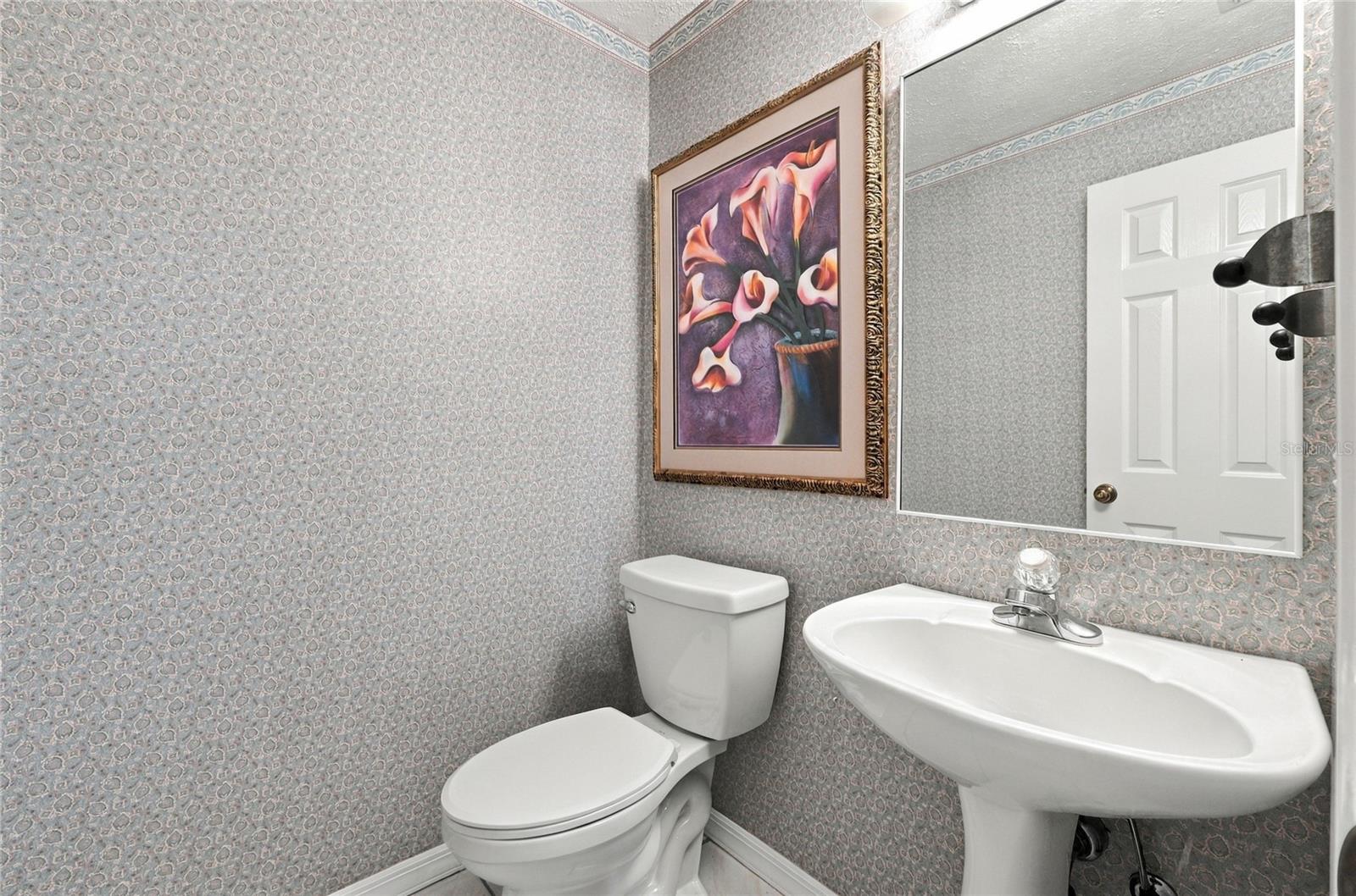 Guest Half Bath - 511 MARCIA LOOP, WINTER HAVEN