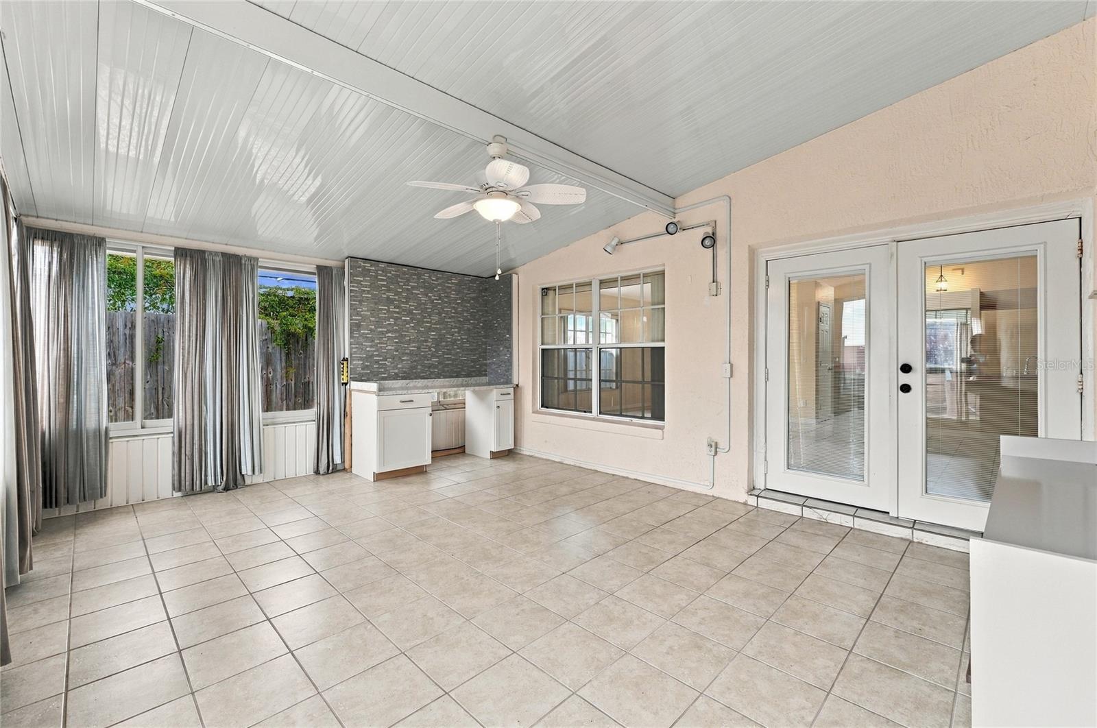 Sun Room - 511 MARCIA LOOP, WINTER HAVEN
