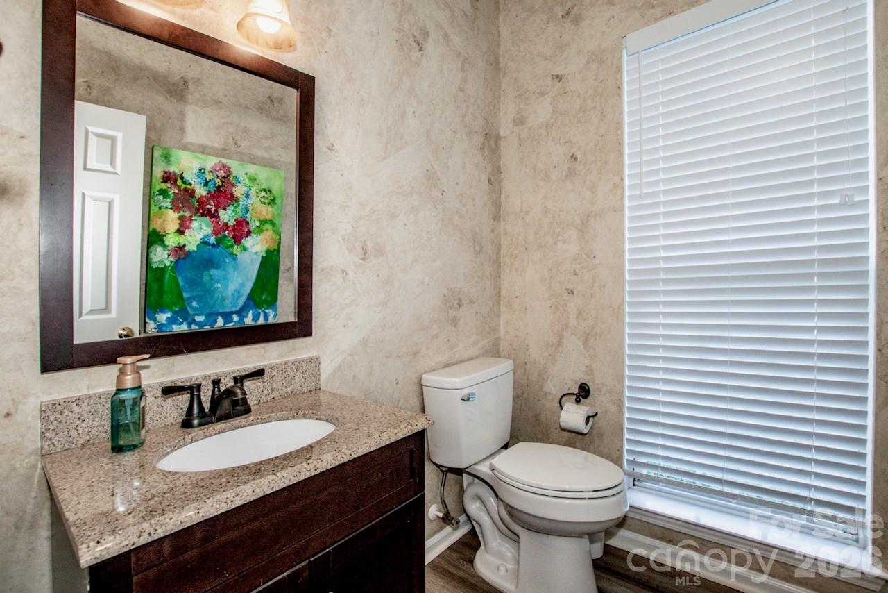 1st floor powder room - 111 Comata Road, Mooresville