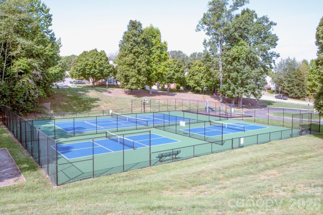 Winslow Bay Sport courts - 111 Comata Road, Mooresville