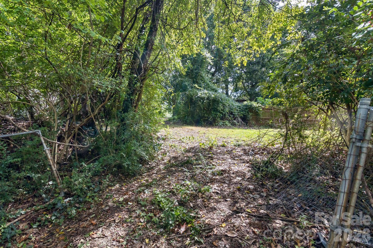 Single Family Residence at 31 Wilmington Road, Asheville, photo 39 of 47