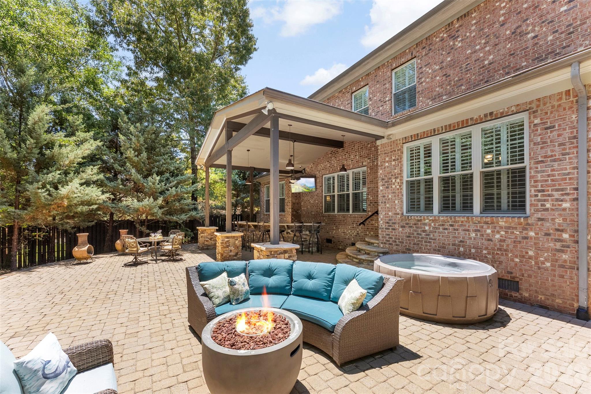 The back yard of your dreams - 3411 Stags Leap Way, York