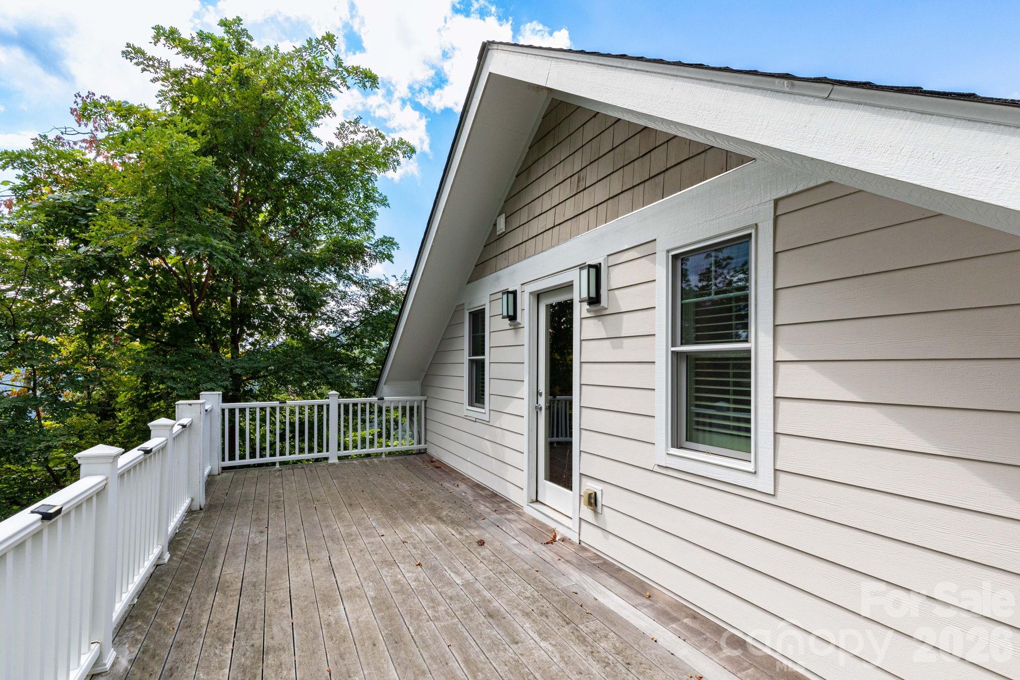 Upper Level Deck - 11 Lila Lane, Clyde