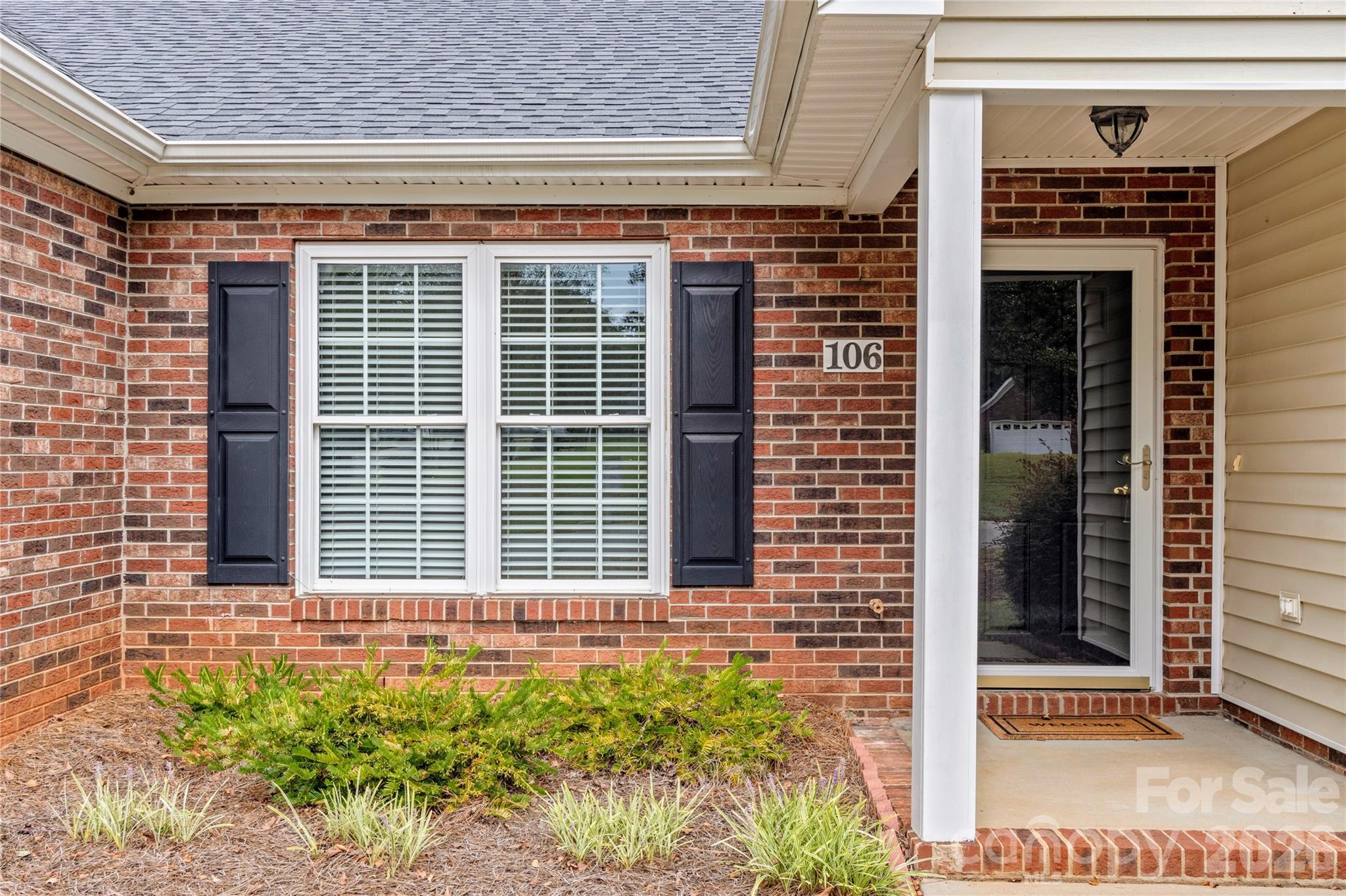 Townhouse at 106 Miller Pointe Way, Winston Salem, photo 2 of 42