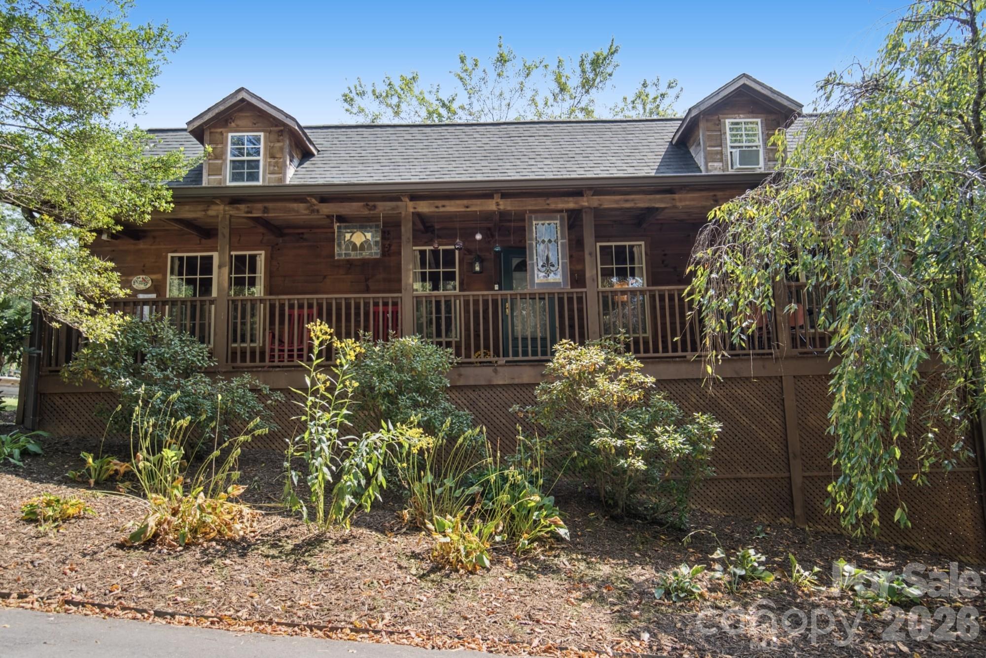 Single Family Residence at 1 Locust Avenue, Asheville, photo 4 of 38