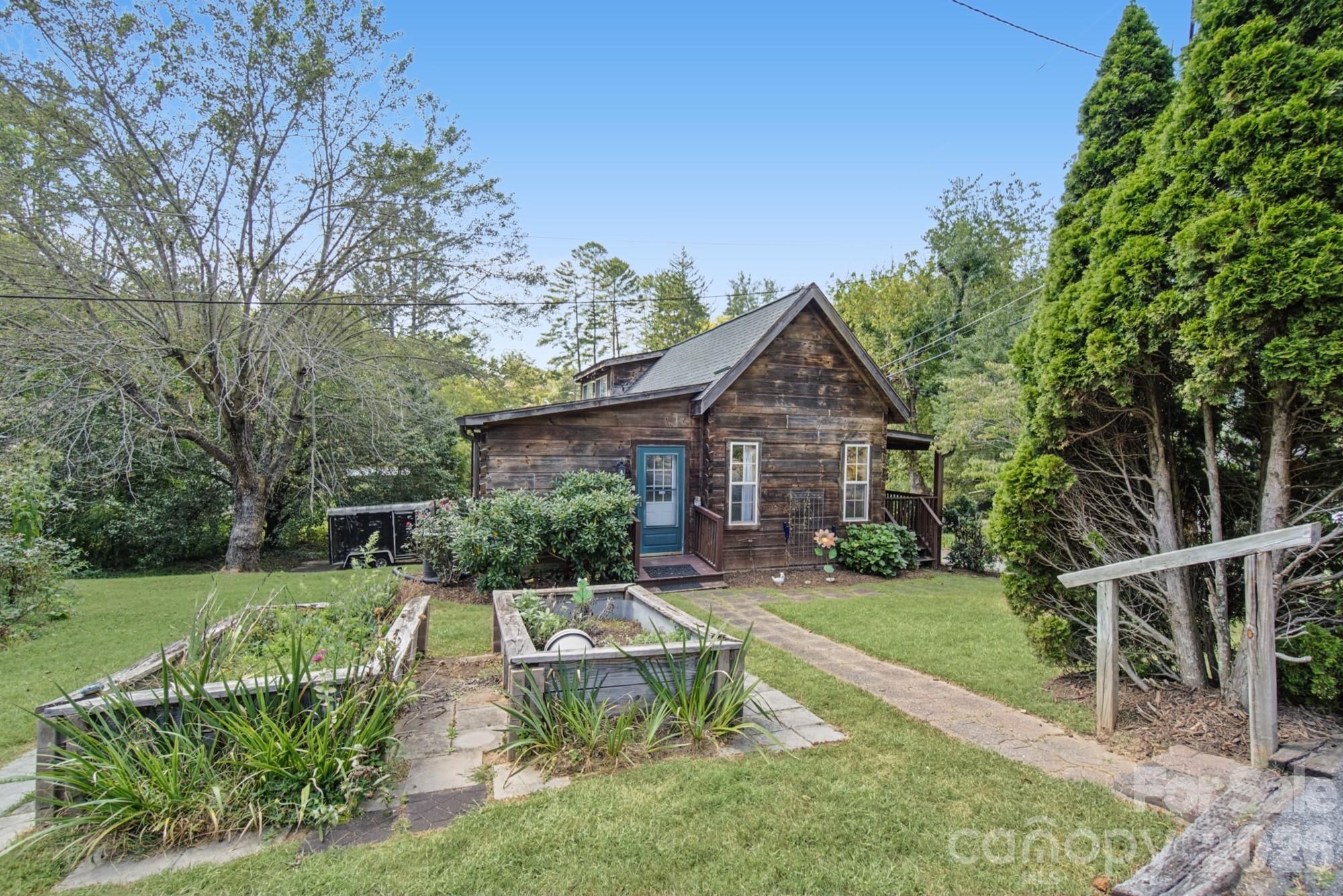 1 Locust Avenue