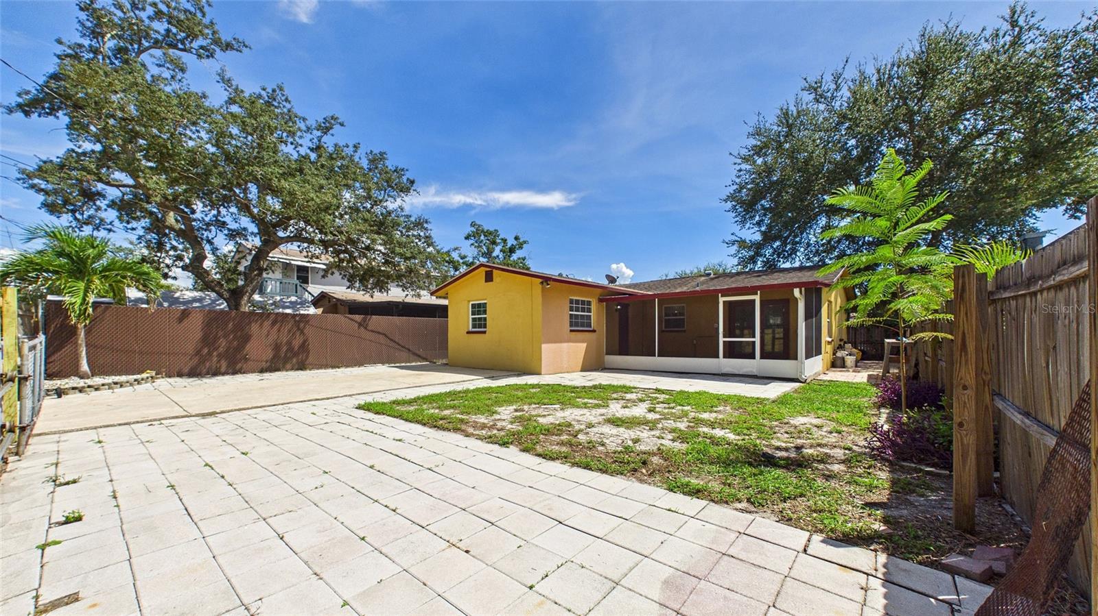 Backyard - 5029 EMERSON AVE S, ST PETERSBURG