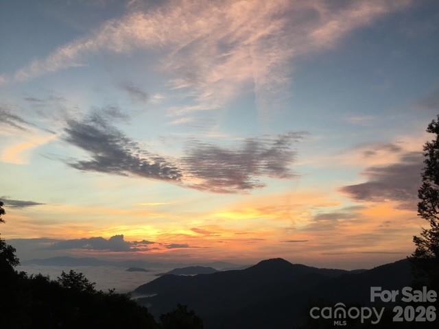 Amazing Views - 459 Lookout Drive, Mars Hill