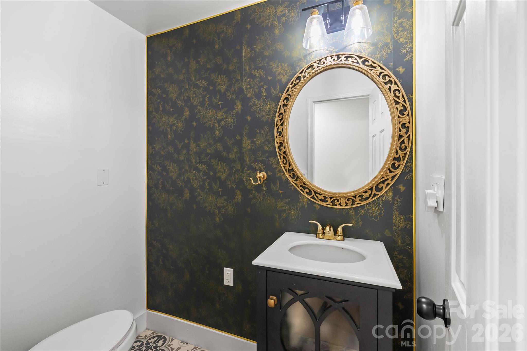 Single Family Residence at 610 Ridgeway Drive, Belmont, photo 9 of 41
