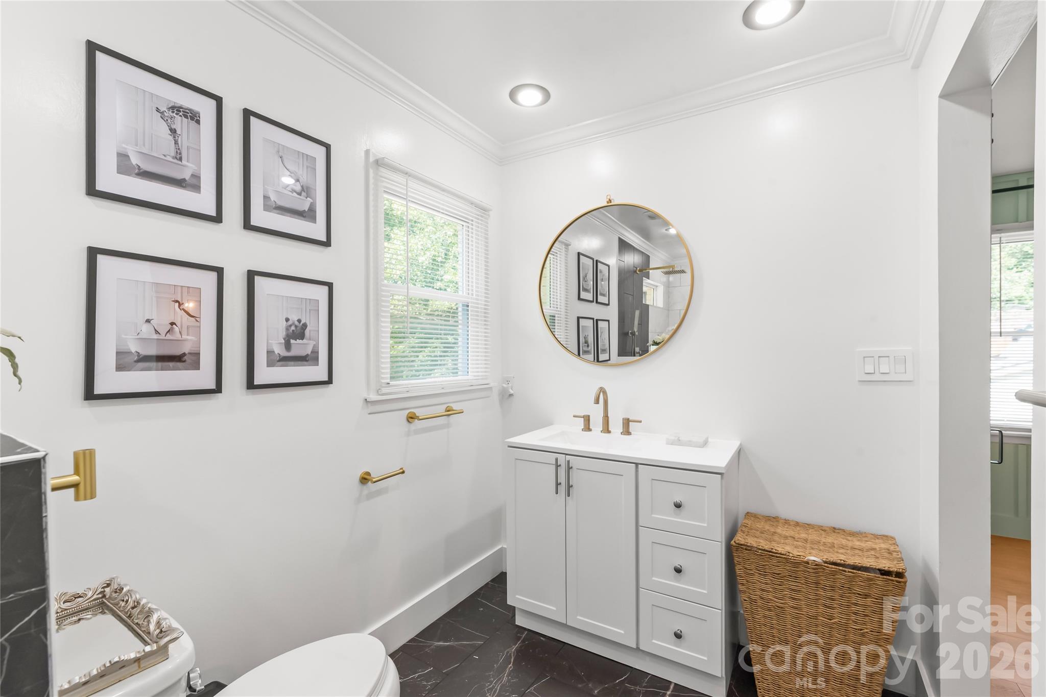 Single Family Residence at 610 Ridgeway Drive, Belmont, photo 14 of 41