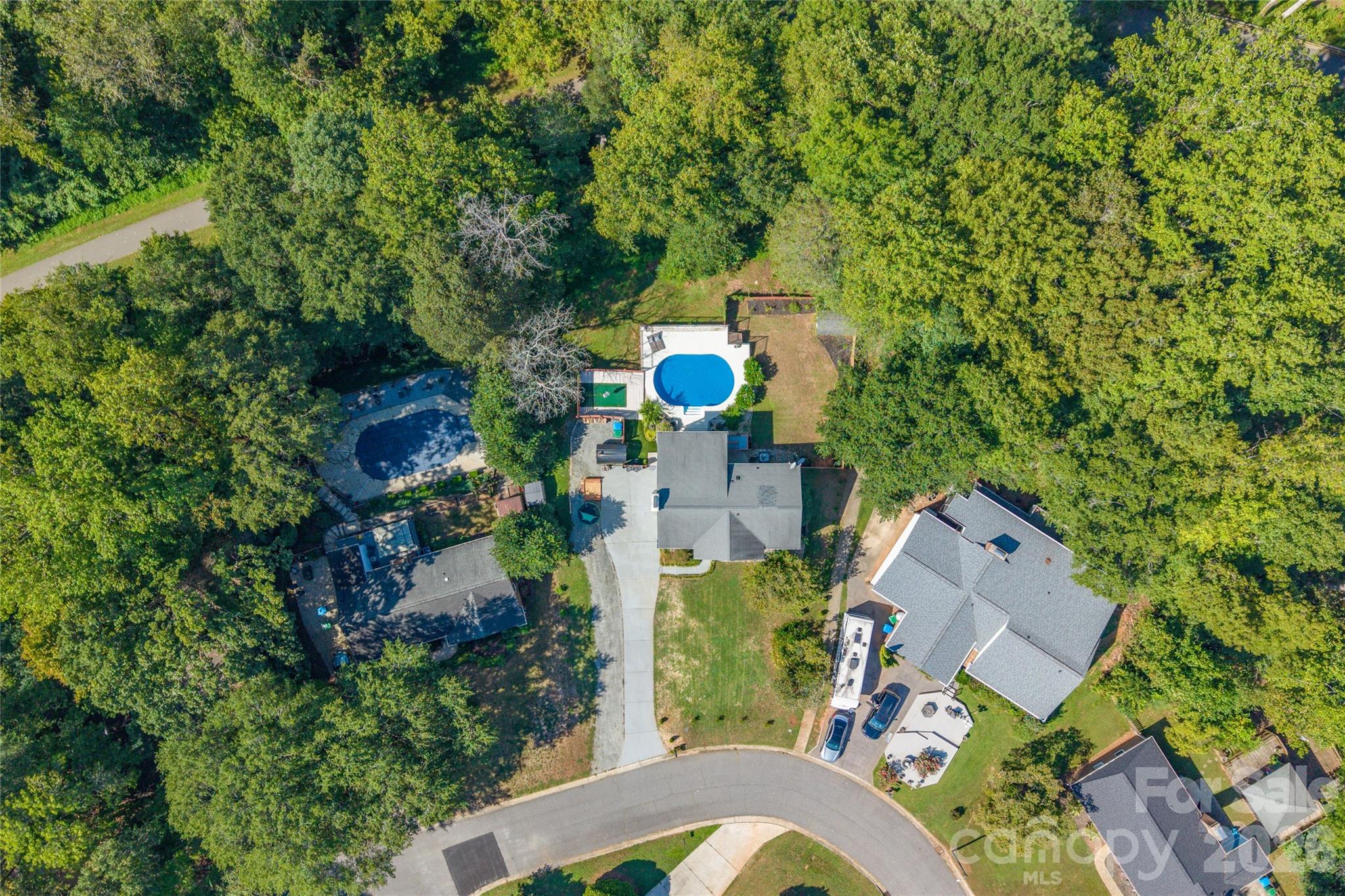 Single Family Residence at 610 Ridgeway Drive, Belmont, photo 34 of 41