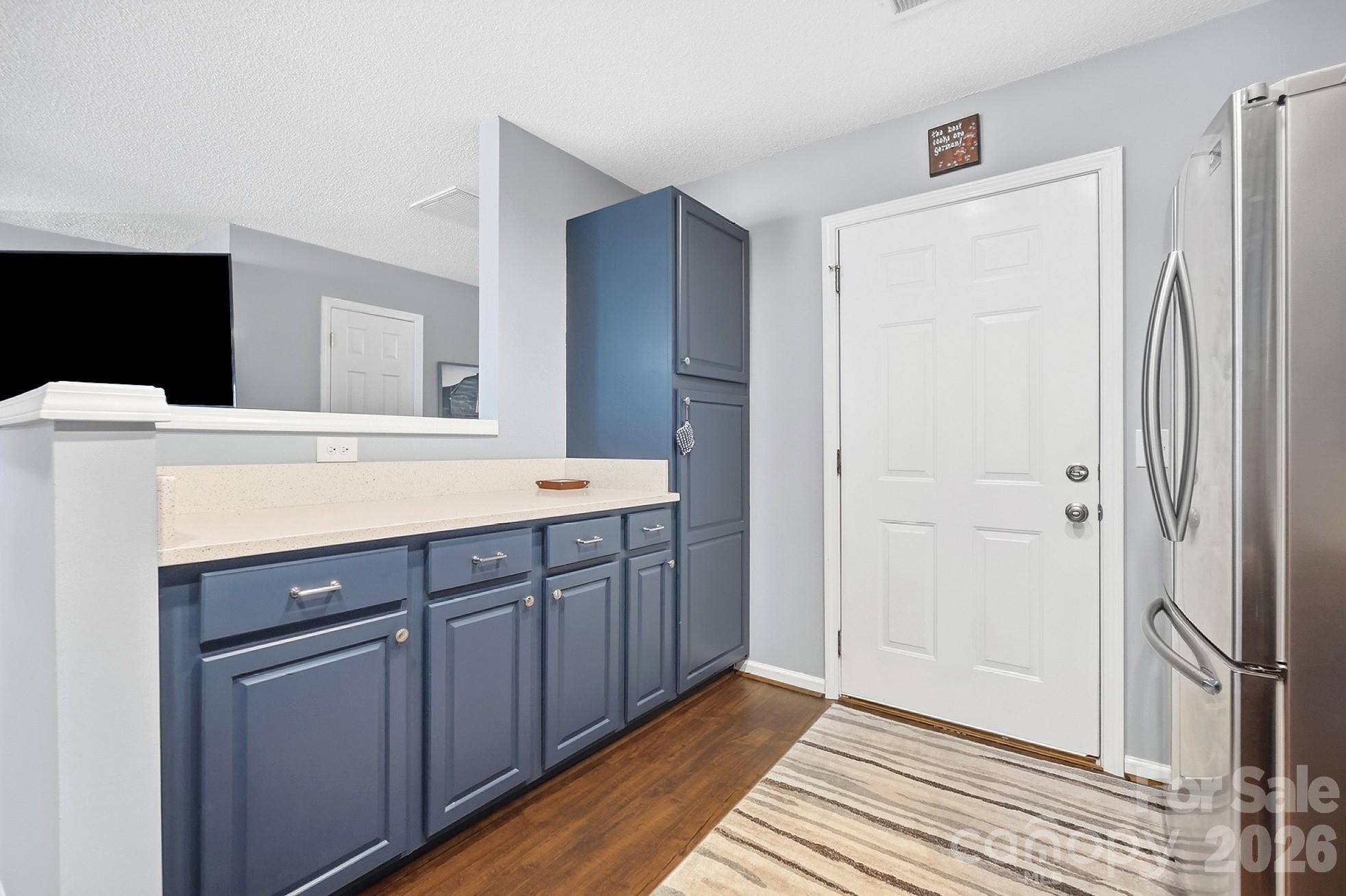 Kitchen w/ Plenty of Cabinet and Counter Space - 1719 Hidden Creek Drive, Rock Hill