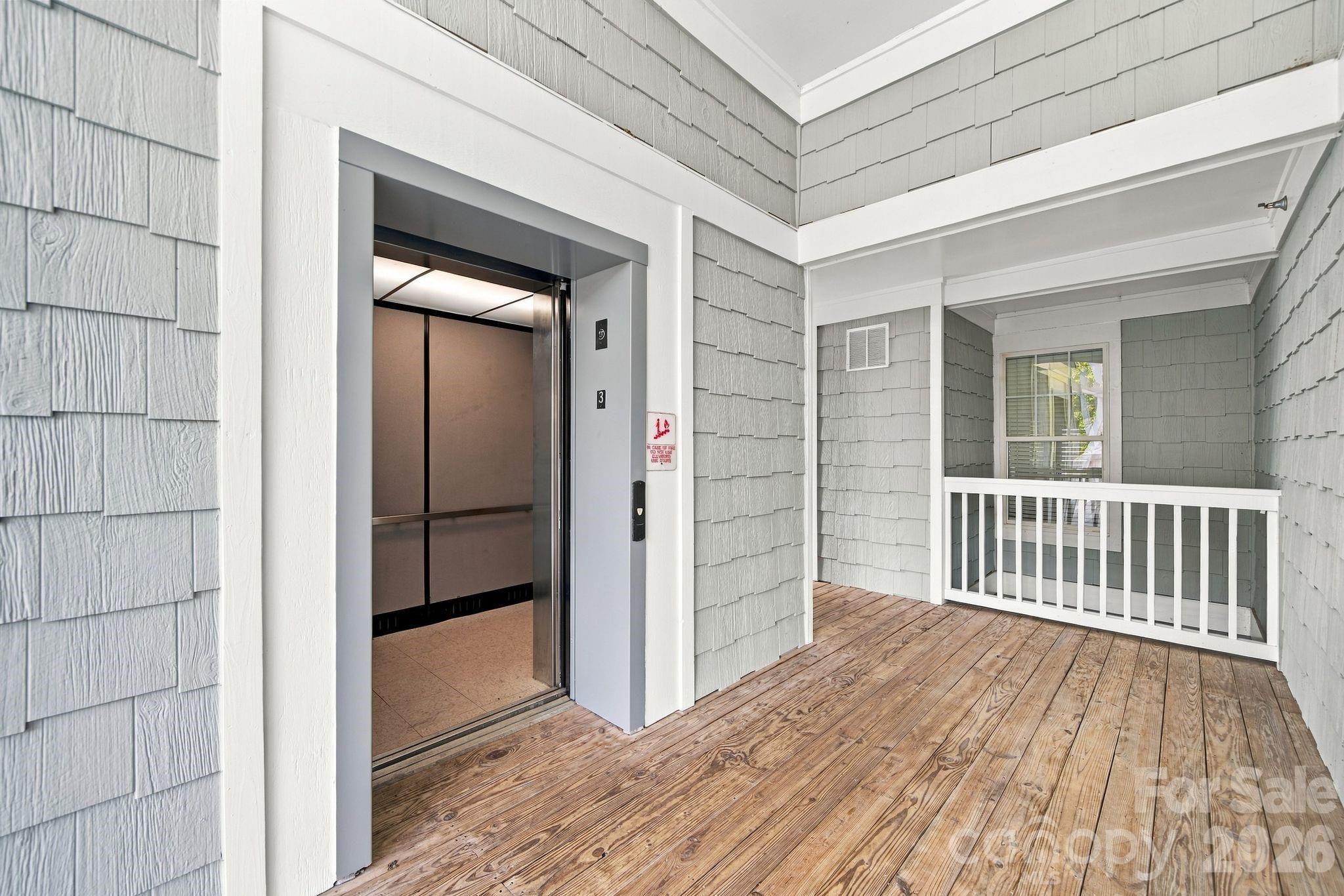 Condominium at 18742 Nautical Drive, Cornelius, photo 3 of 35