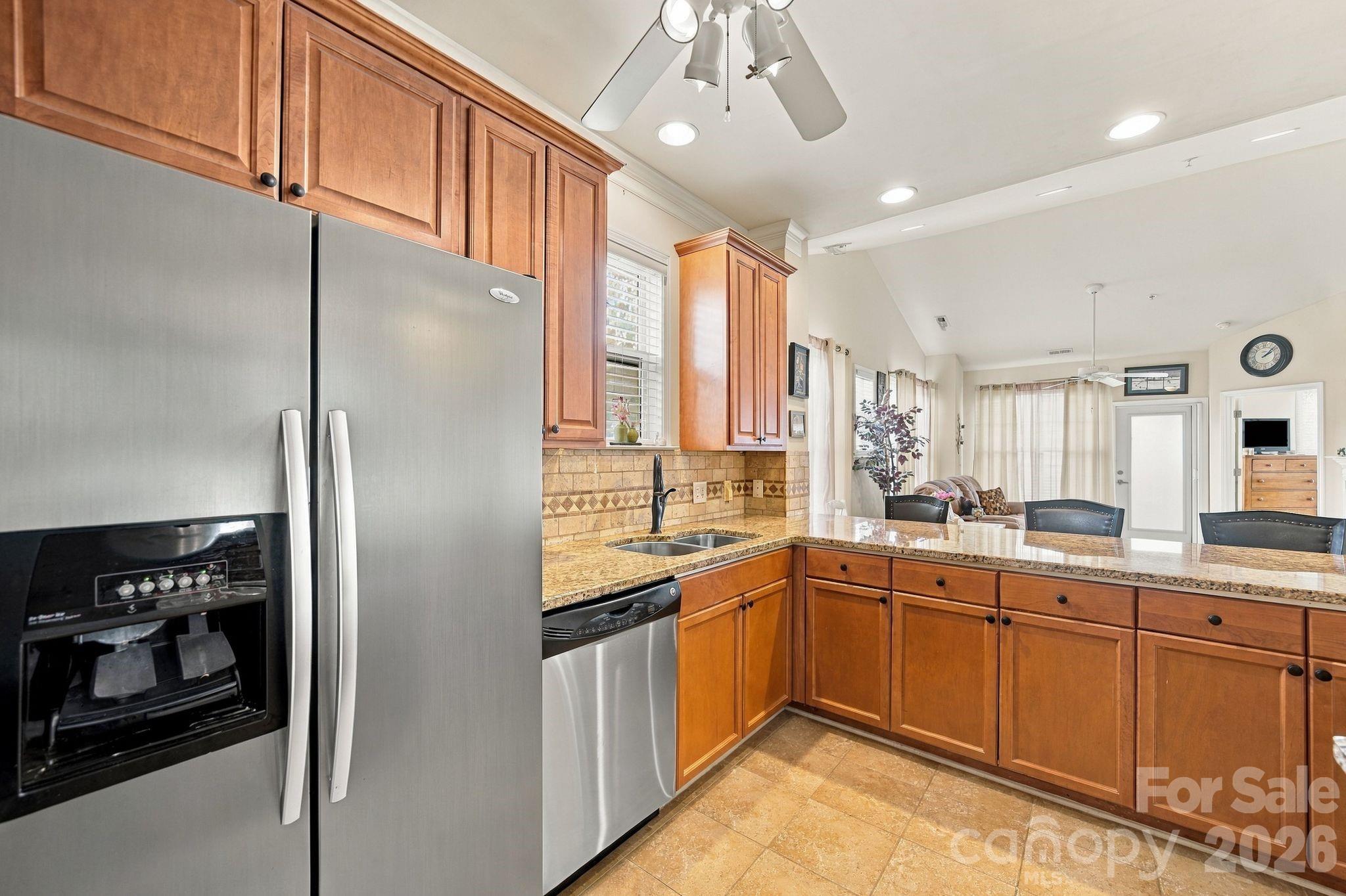 Condominium at 18742 Nautical Drive, Cornelius, photo 6 of 35