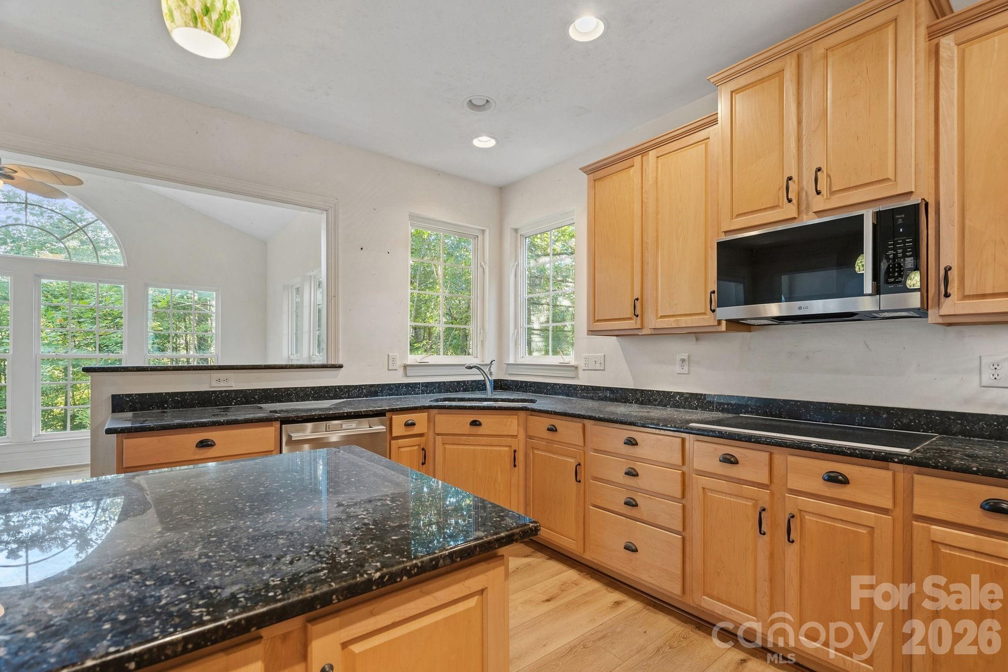 Single Family Residence at 6213 Savannah Grace Lane, Huntersville, photo 17 of 46