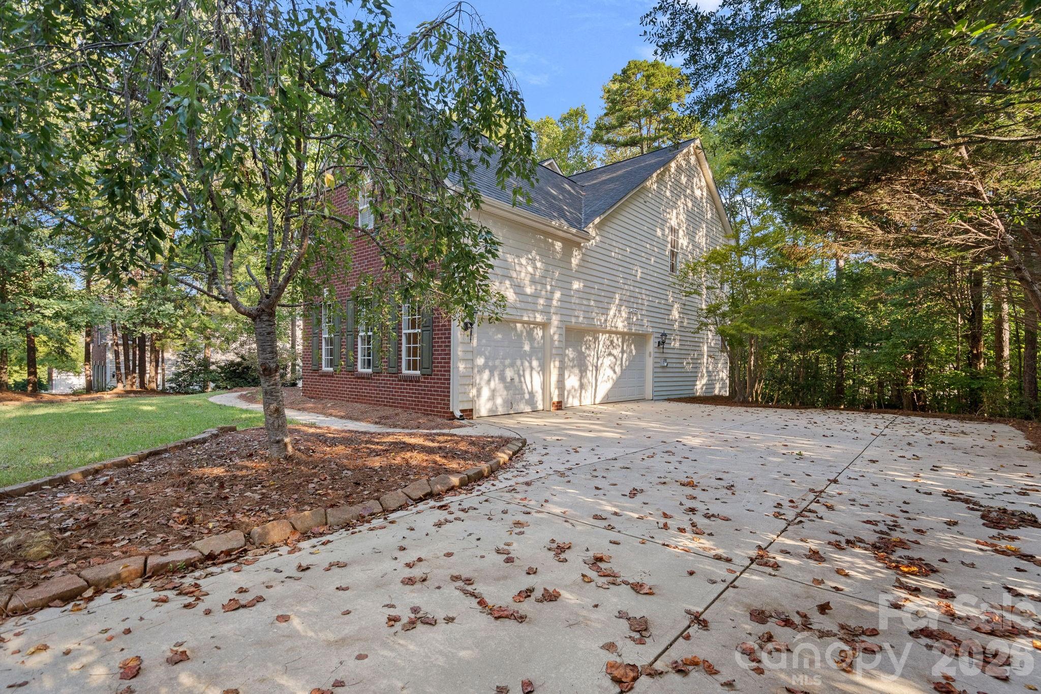 Single Family Residence at 6213 Savannah Grace Lane, Huntersville, photo 41 of 46