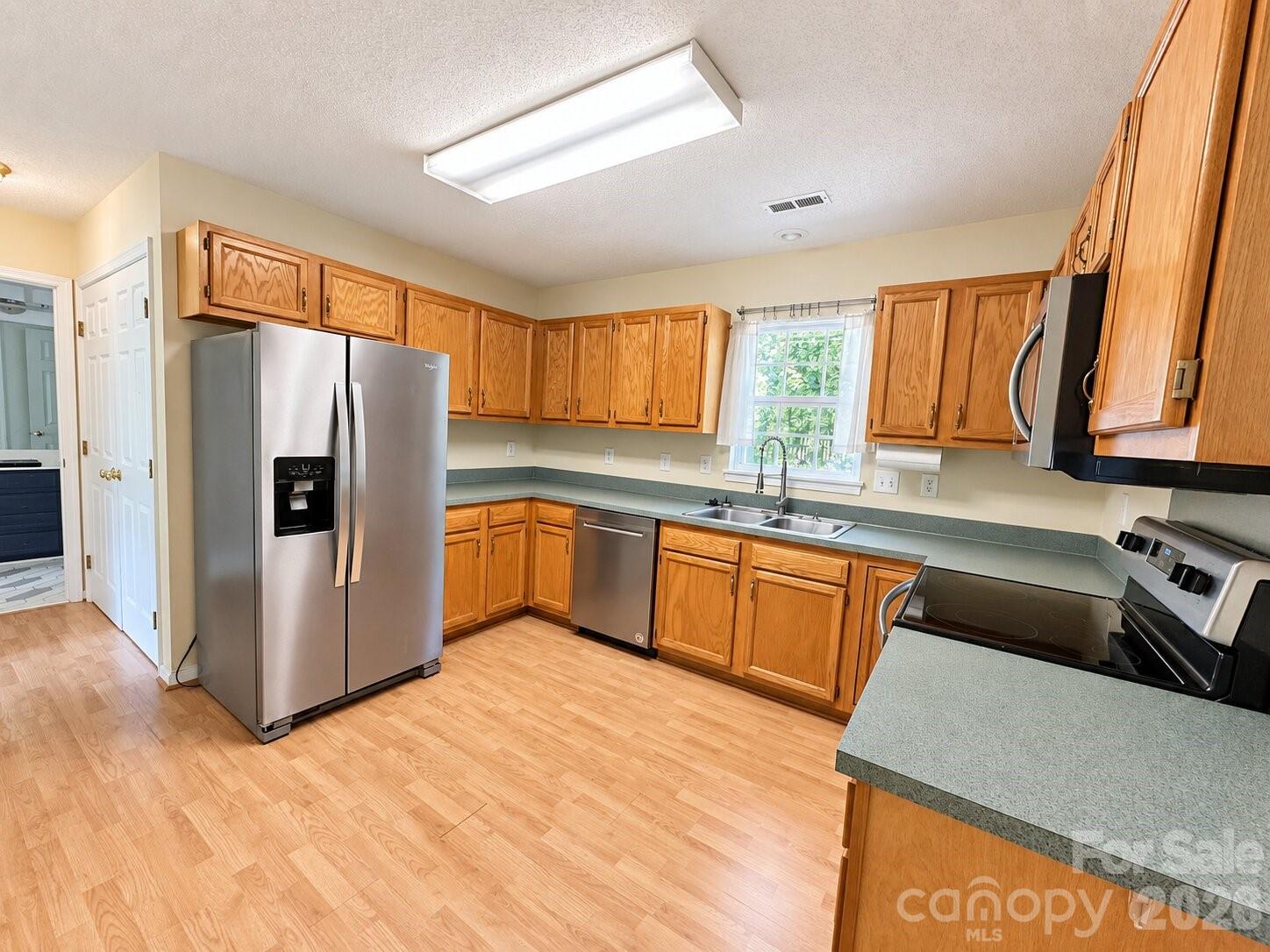 Kitchen - 4075 Zebulon Avenue SW, Concord