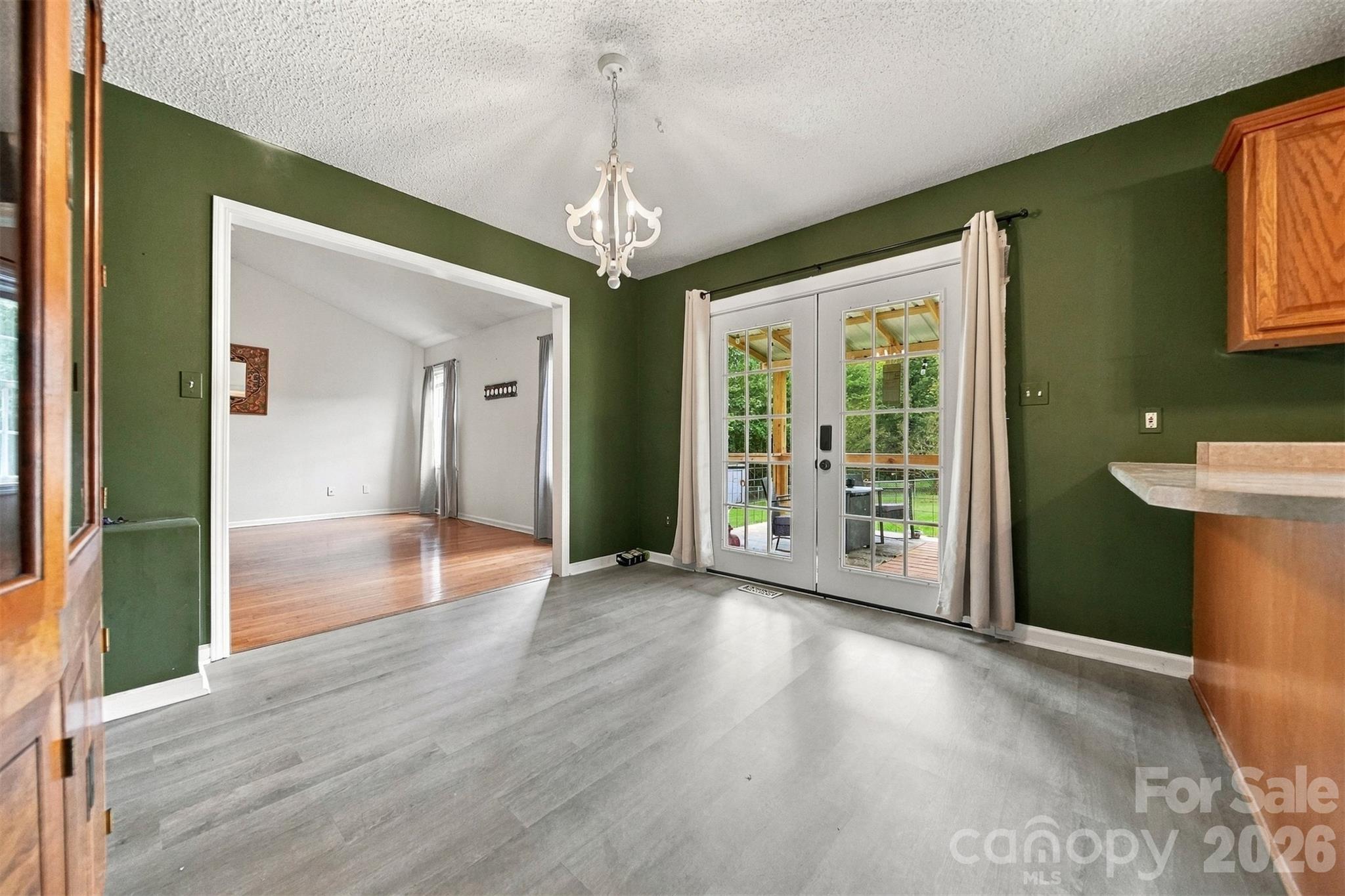 Single Family Residence at 4917 Pond Court, Conover, photo 10 of 47
