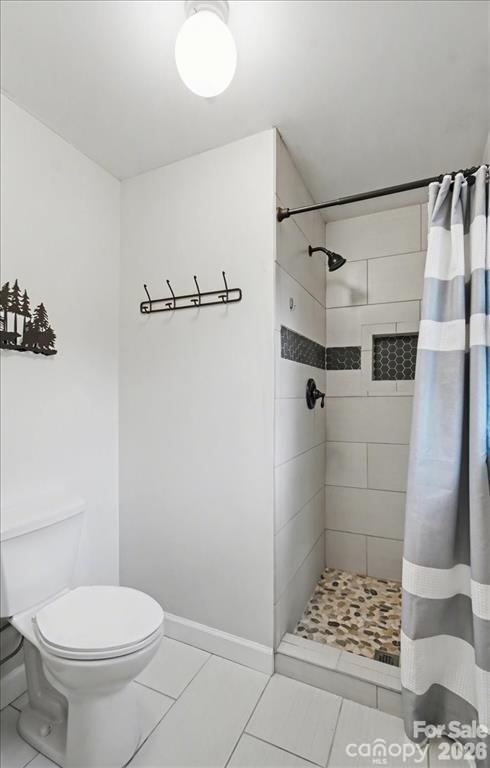 Primary Bathroom - 30 Whippoorwill Drive, Weaverville
