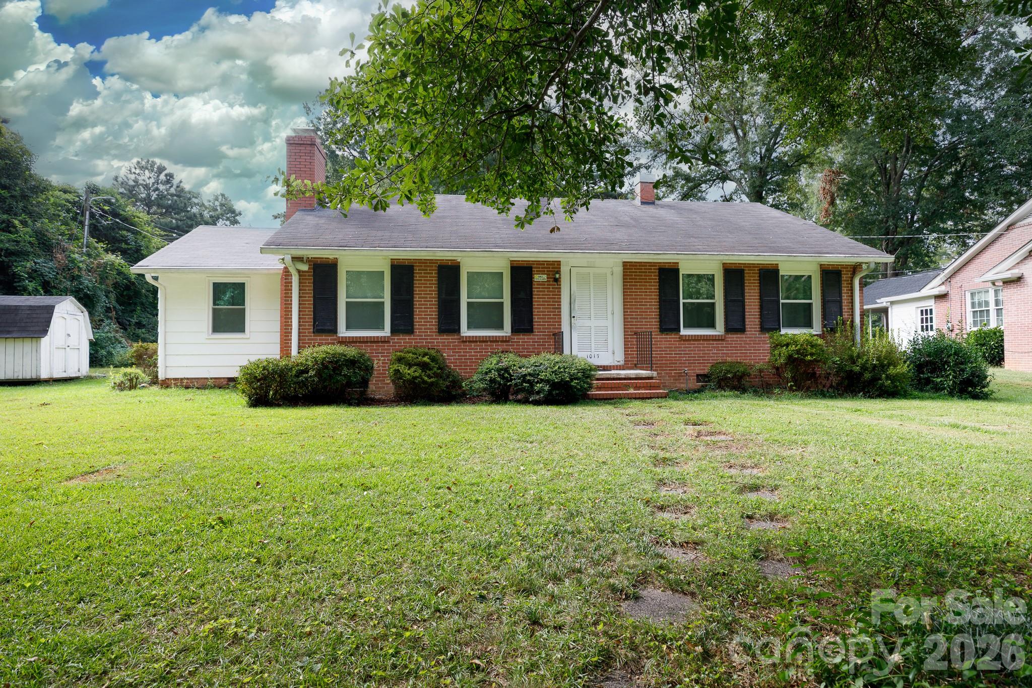 1017 Woodland Drive