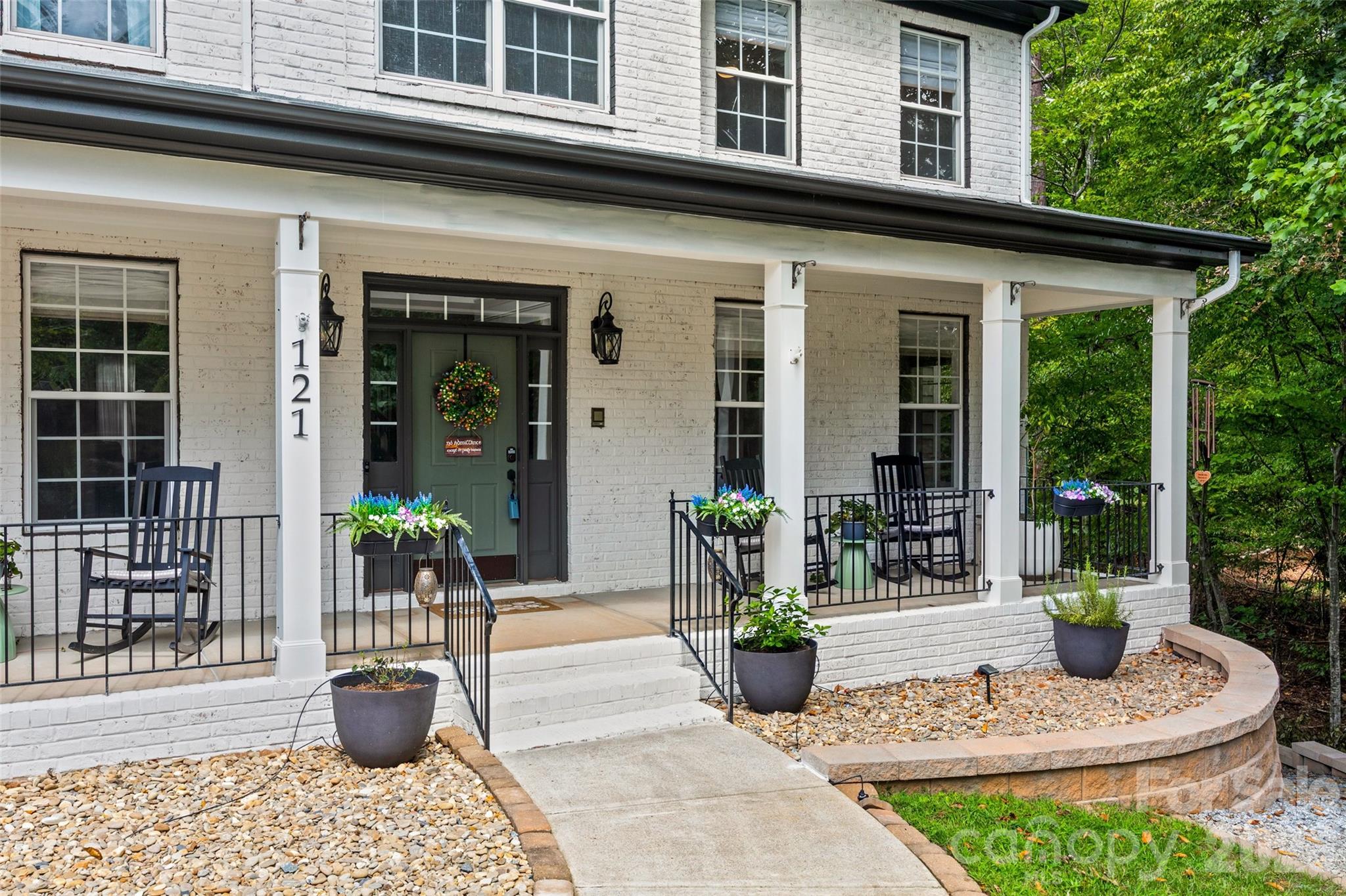 Welcoming Front Porch - 121 Isle Run Drive, Mooresville