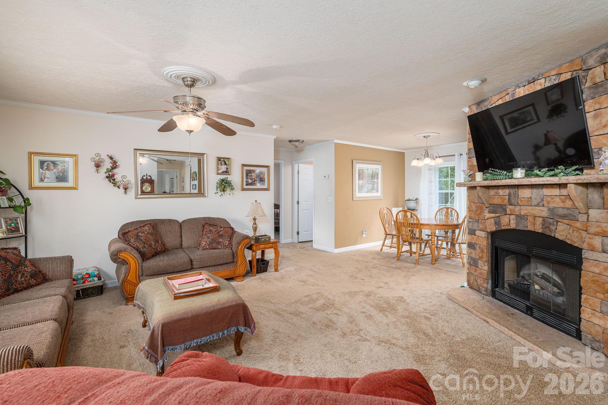 Den - 2224 Sterling Ridge Drive, Newton
