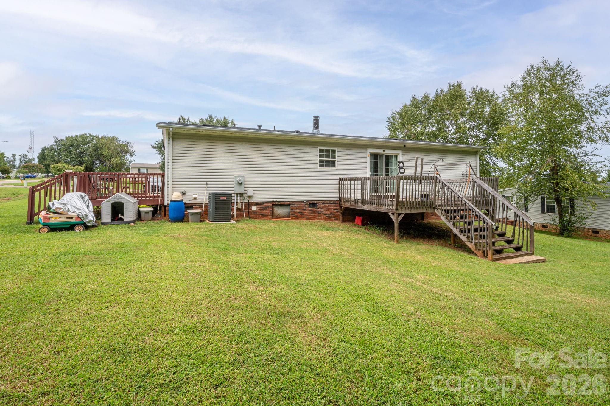 Reasr View - 2224 Sterling Ridge Drive, Newton