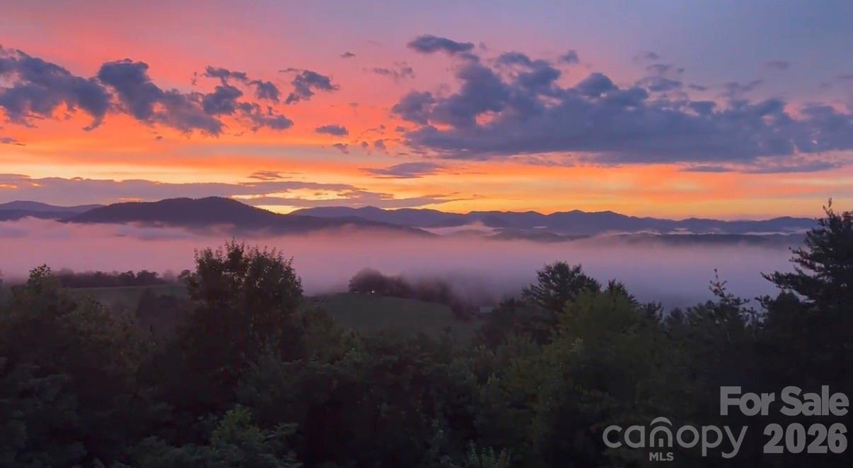 Sunset View - 101 Balsamwood Road, Leicester