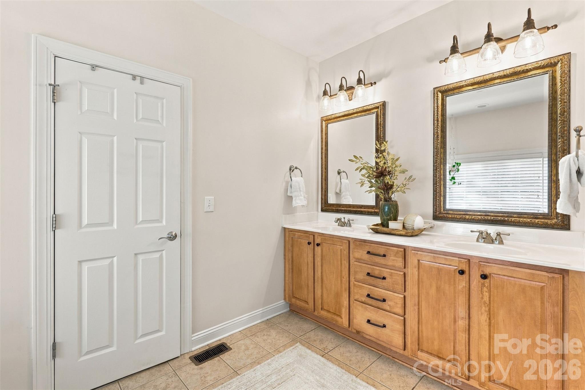 Single Family Residence at 3105 Stanway Court, Waxhaw, photo 22 of 43