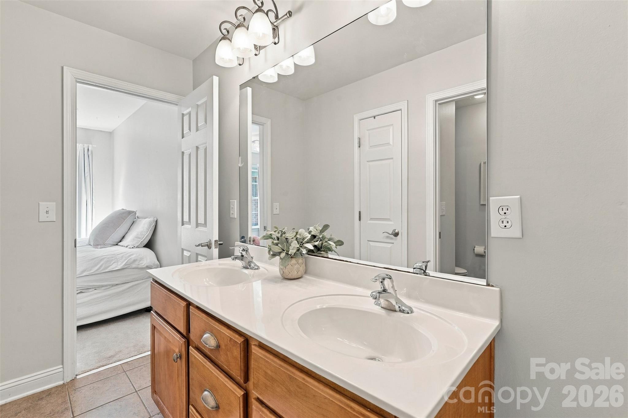 Jack and Jill Bath - 3105 Stanway Court, Waxhaw