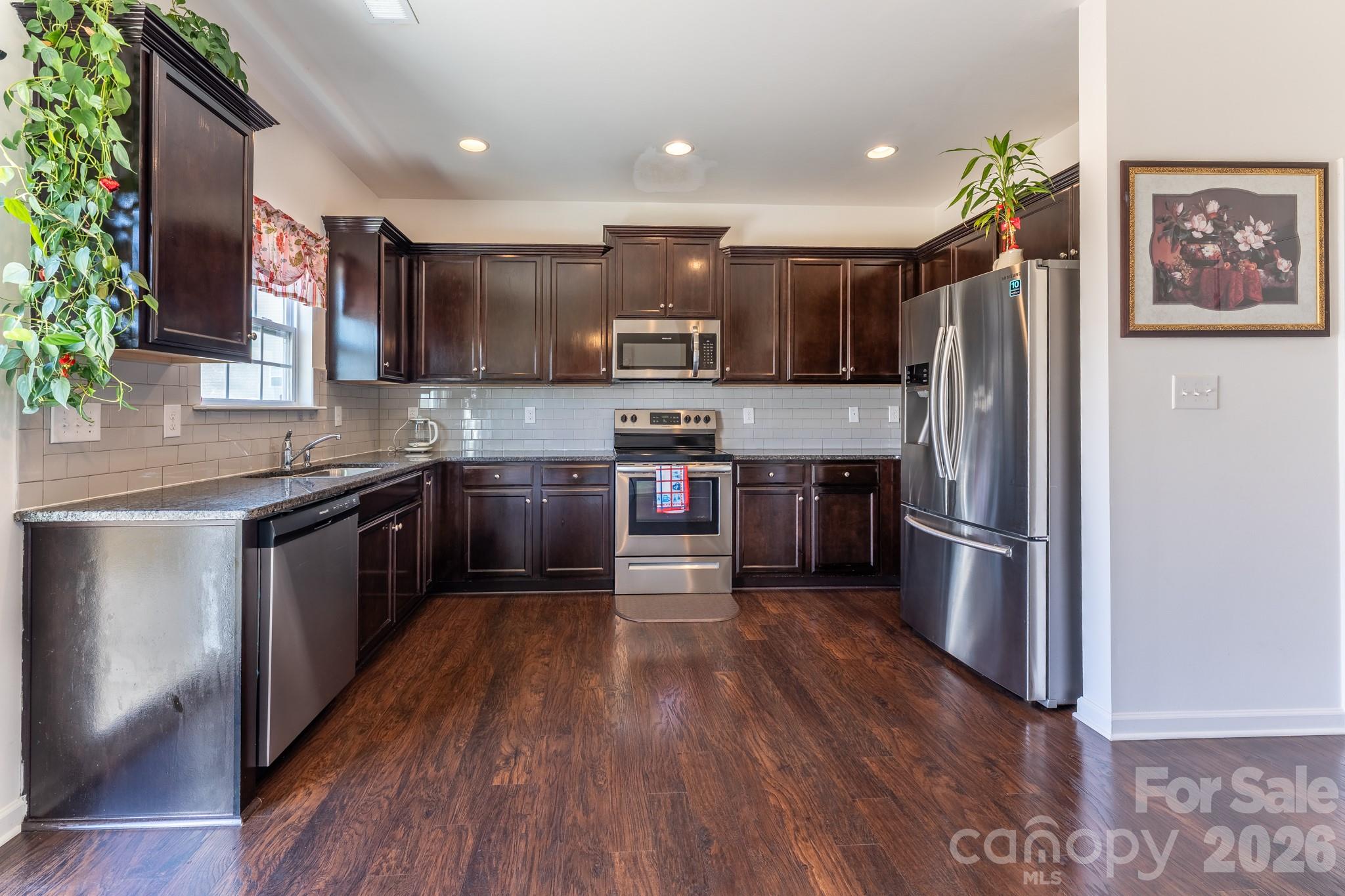 Single Family Residence at 1239 Kent Downs Avenue SW, Concord, photo 11 of 26