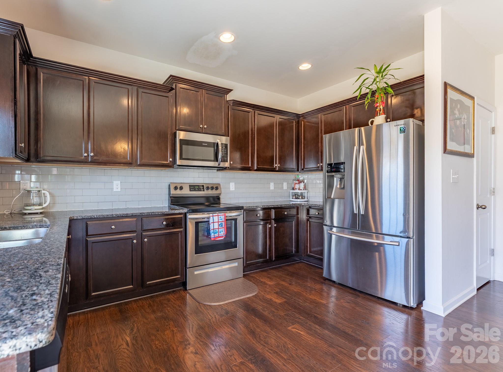 Single Family Residence at 1239 Kent Downs Avenue SW, Concord, photo 8 of 26